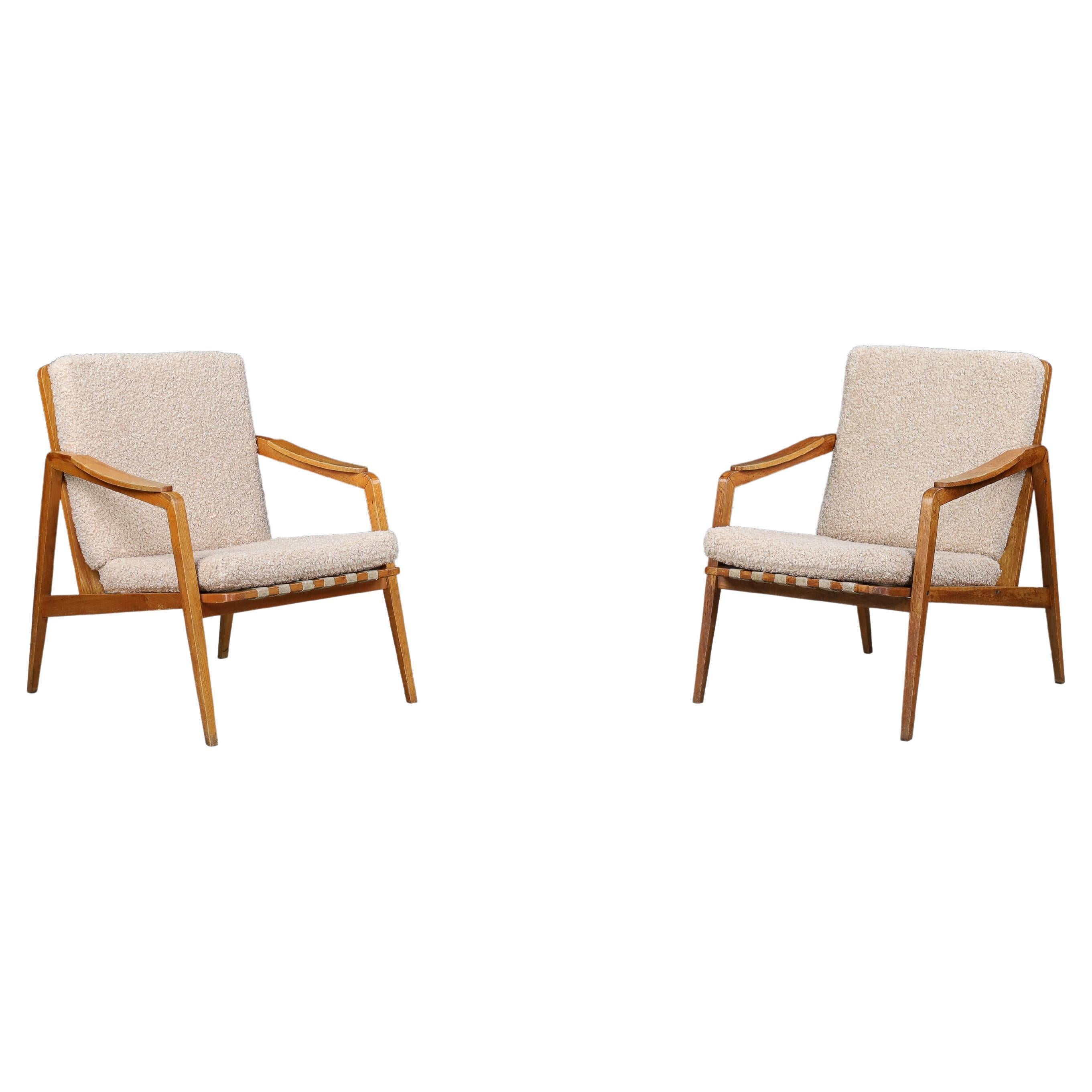 Pair of Mid-Century Lounge Chairs in French Ash with New Teddy Upholstery, 1960s