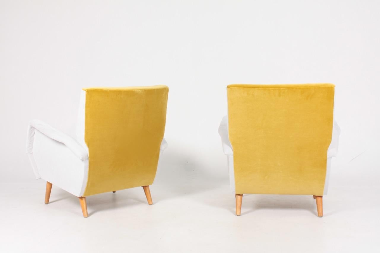 Pair of Midcentury Lounge Chairs in French Velvet by Gio Ponti, 1950s (Moderne der Mitte des Jahrhunderts)