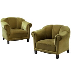 Pair of Mid-Century Lounge Chairs in Green Velvet