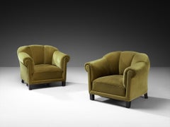 Pair of Mid-Century Lounge Chairs in Green Velvet