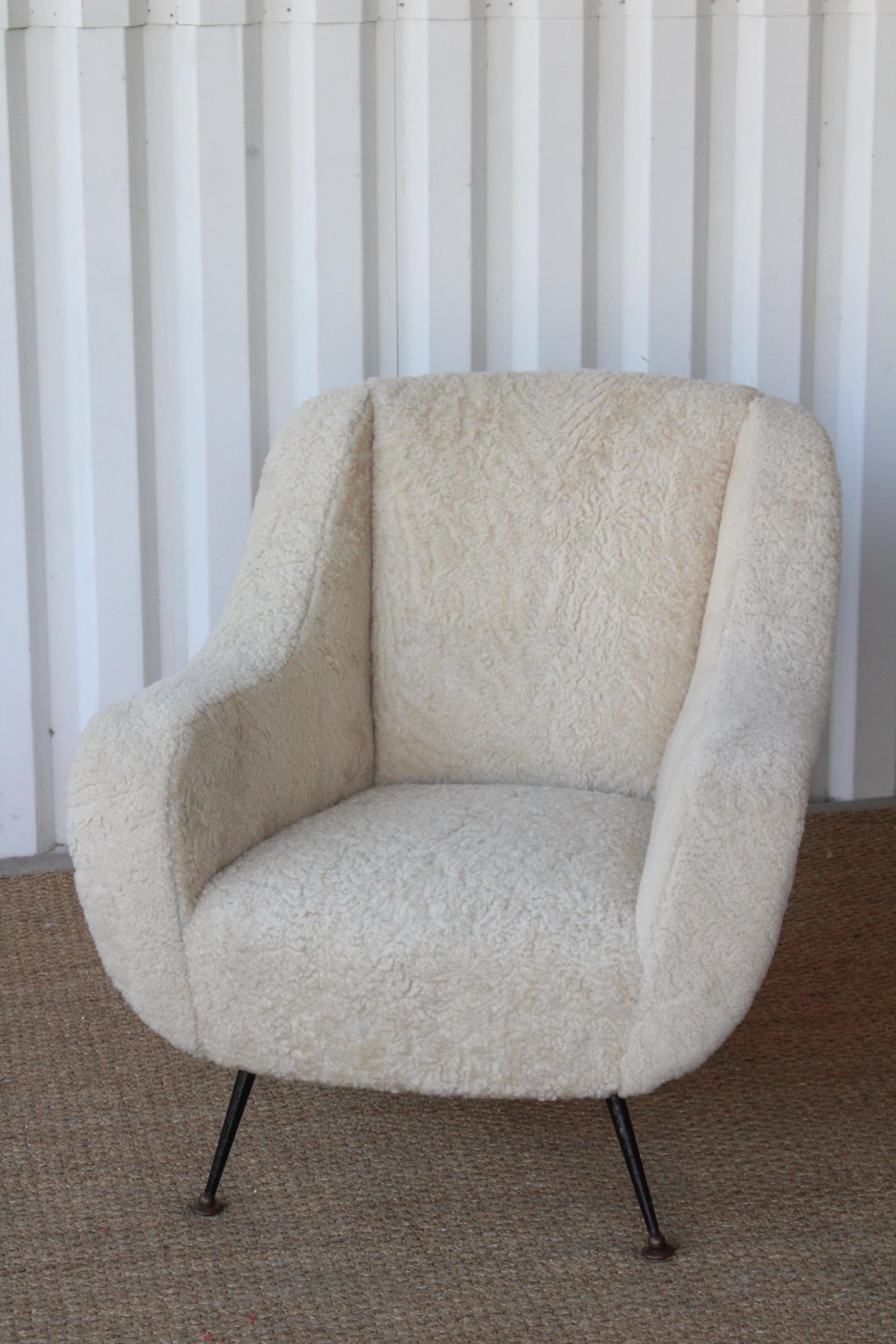 Pair of Mid Century Lounge Chairs in Sheepskin, Italy, 1950s 1