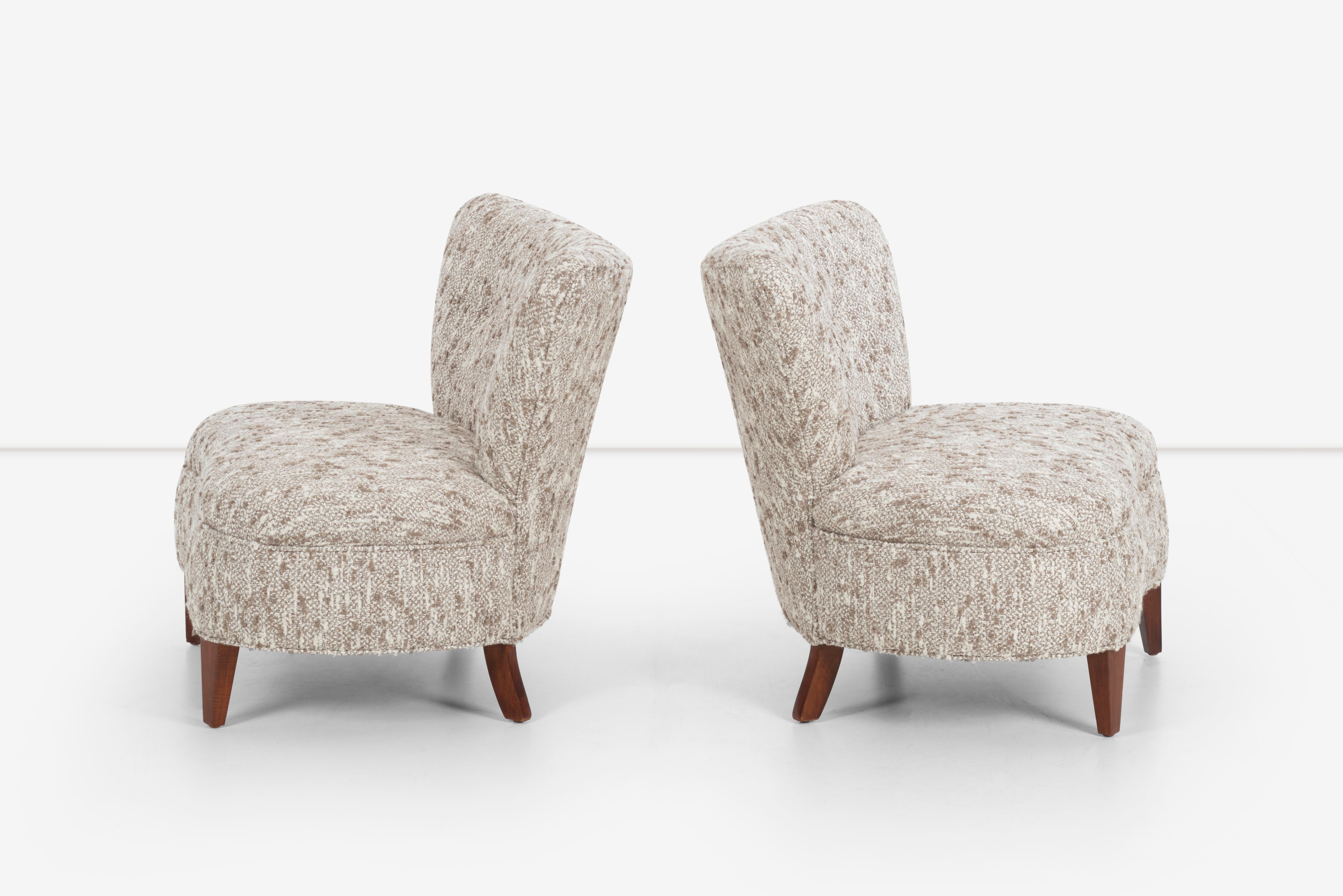 Mid-20th Century Pair of Mid-Century Lounge Chairs in the Style of Edward Wormley For Sale