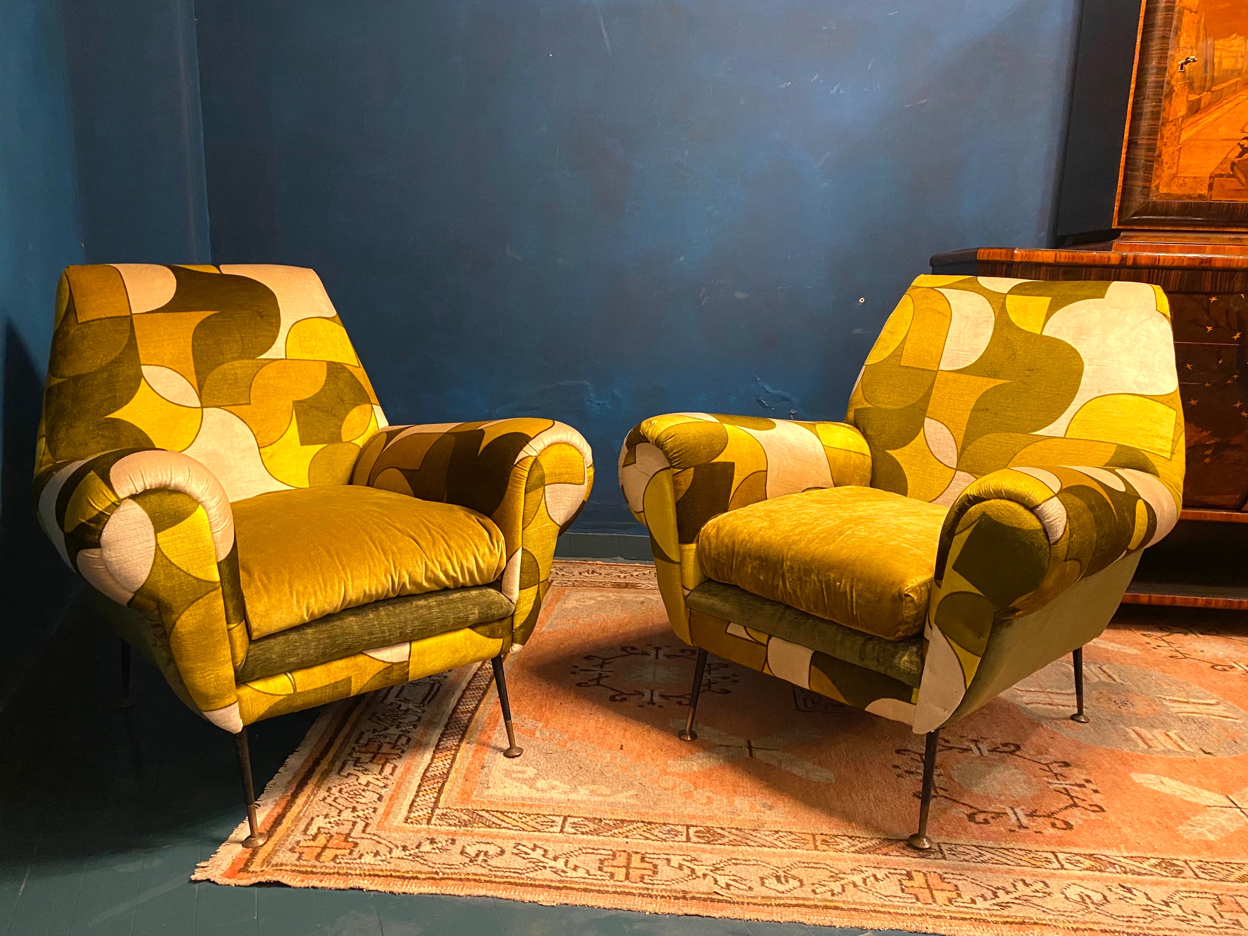Italian Pair of Mid-Century Lounge Chairs or Armchairs by Gigi Radice Italy 1950' For Sale