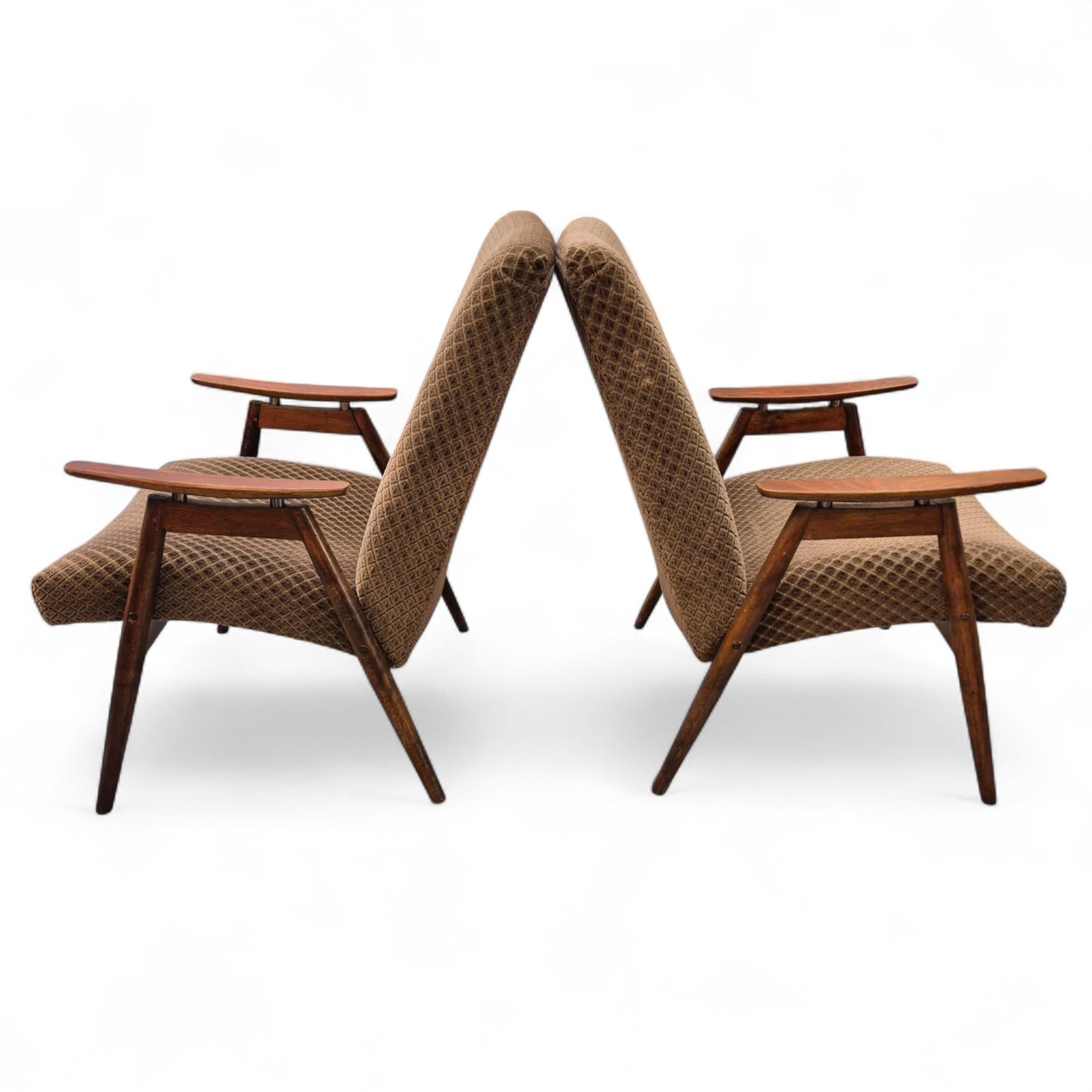 Italian Pair of Mid-Century Lounge velvet-upholstered armchairs, 20th Century For Sale