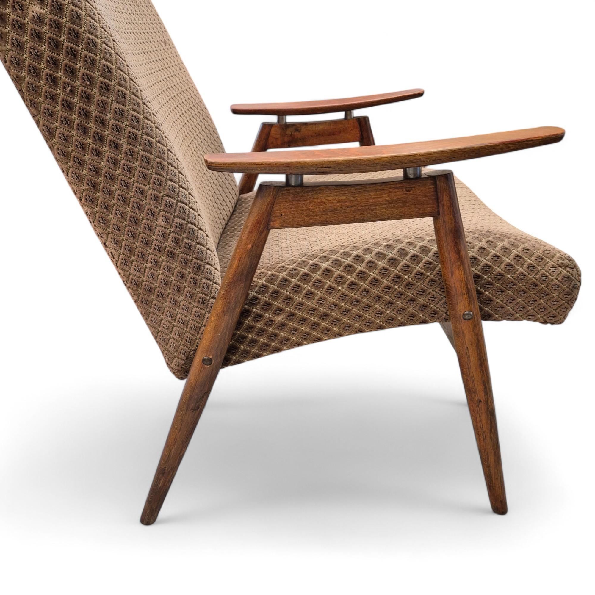 Pair of Mid-Century Lounge velvet-upholstered armchairs, 20th Century In Good Condition For Sale In NICE, FR