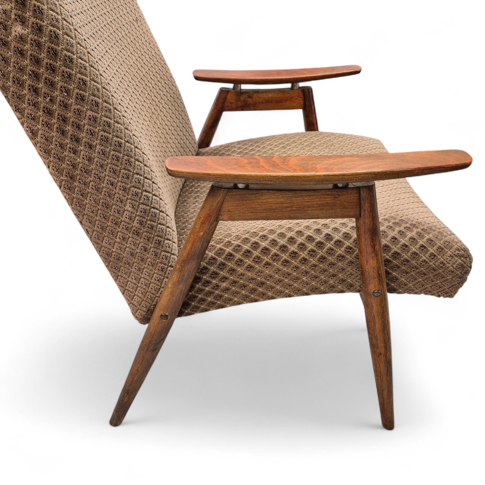 Textile Pair of Mid-Century Lounge velvet-upholstered armchairs, 20th Century For Sale