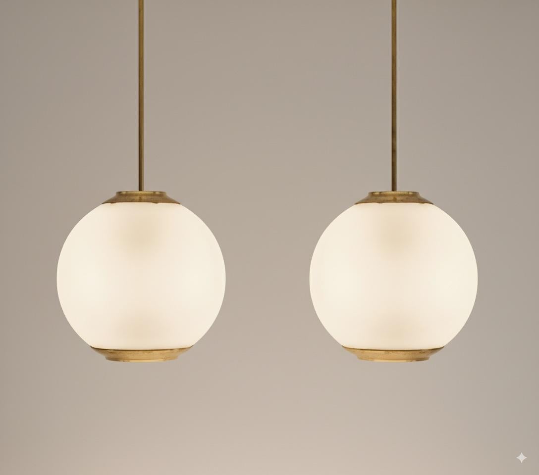 Italiano Coppia di lampadari LS2 di metà secolo di L. Caccia Dominioni per Azucena in vendita