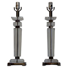 Paire d'objets en Lucite du milieu du siècle