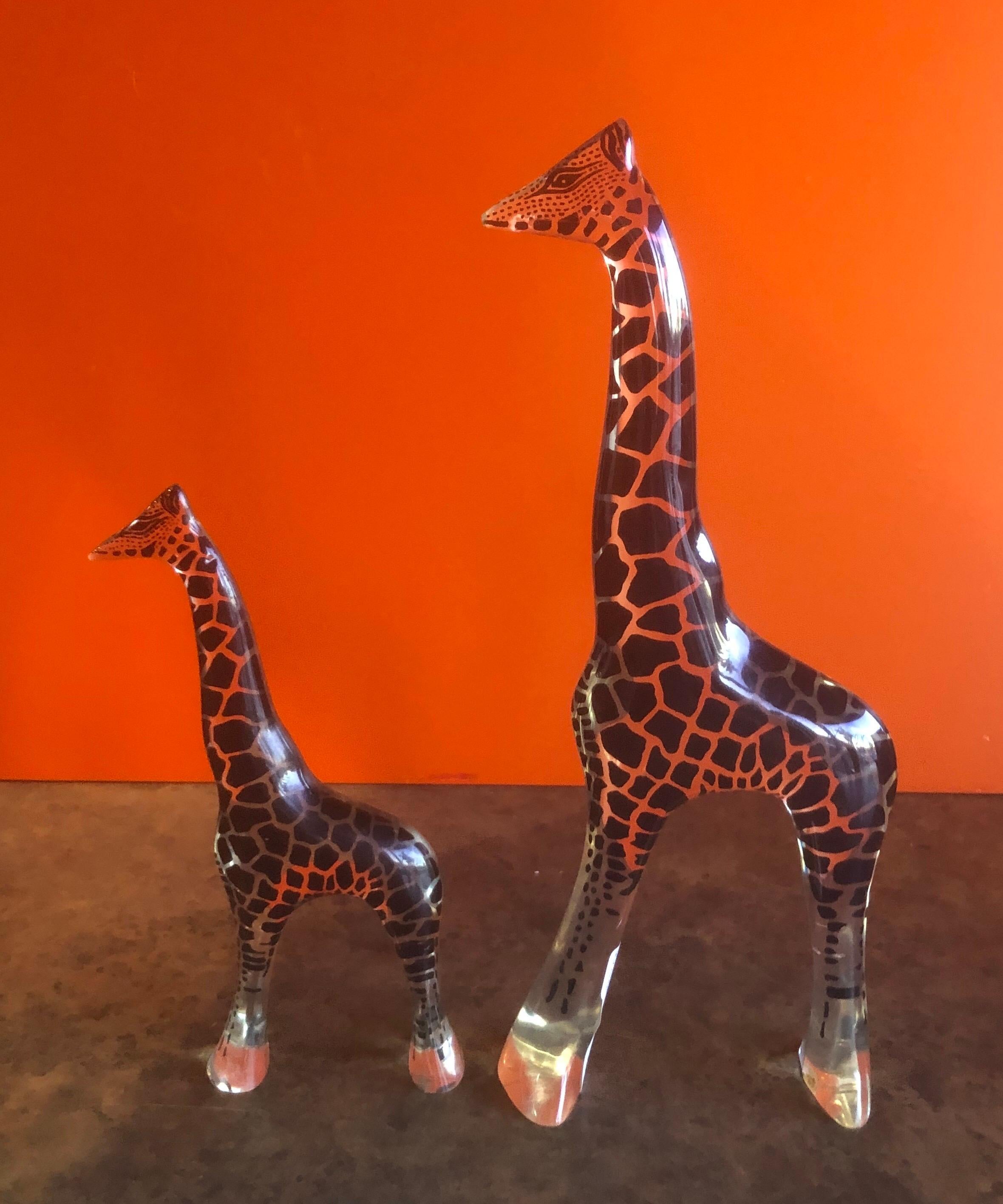 Brazilian Pair of Midcentury Lucite Giraffe Sculptures by Abraham Palatnik For Sale