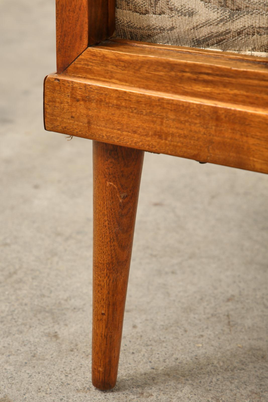 Pair of Mid-Century Mahogany Cube Chairs by Henredon For Sale 10