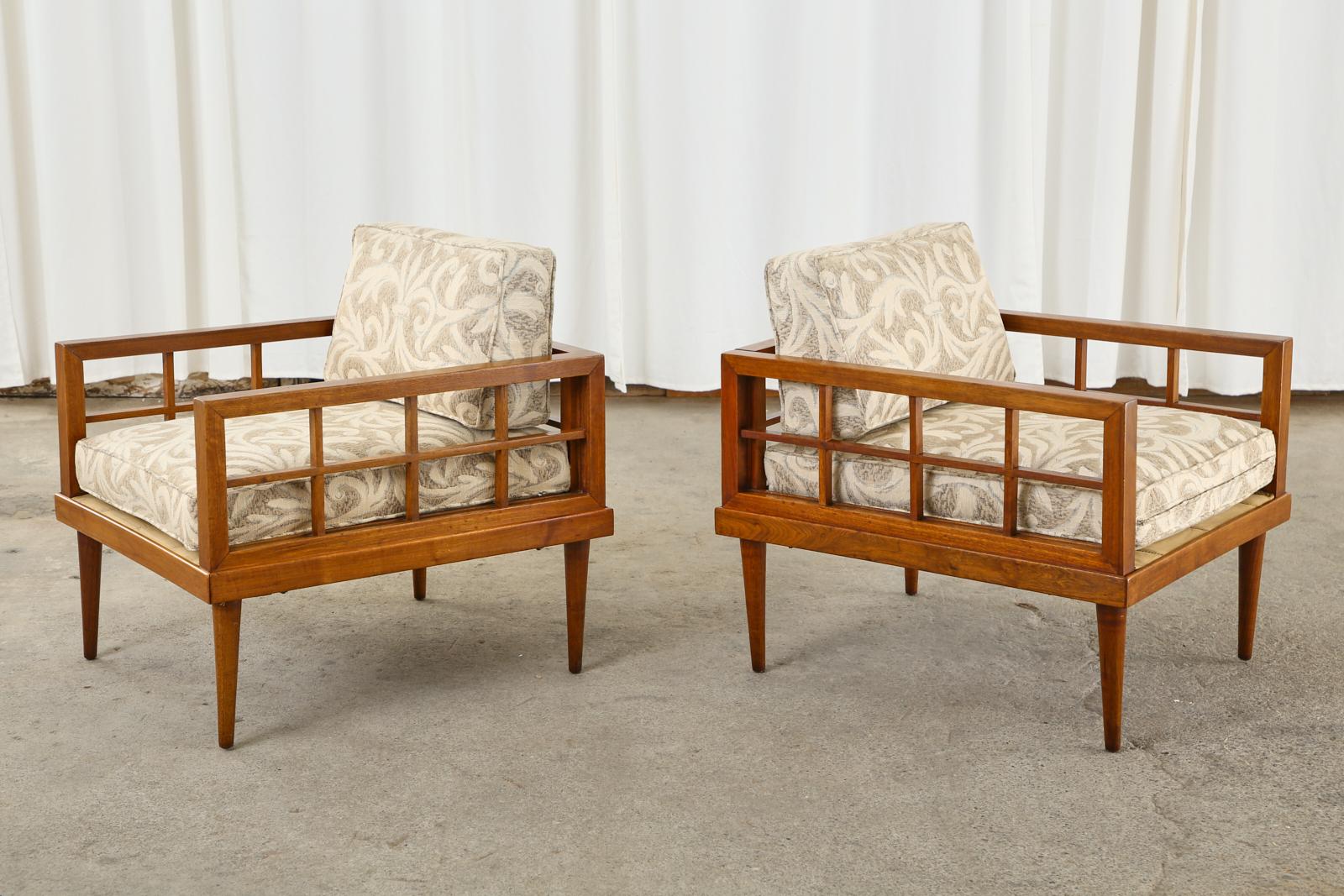 Mid-Century Modern Pair of Mid-Century Mahogany Cube Chairs by Henredon For Sale