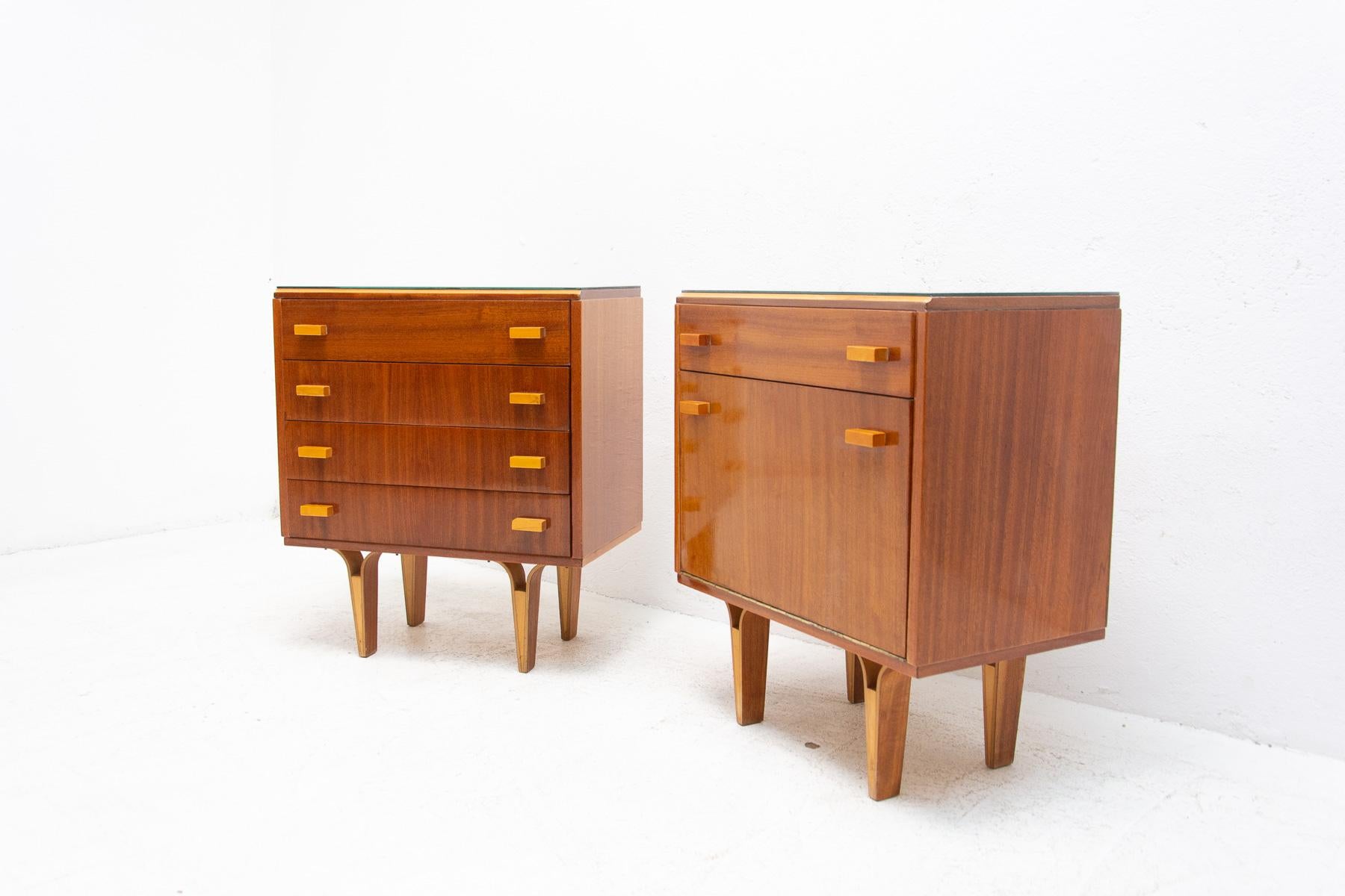 Pair of Mid Century Mahogany Night Stands, Chest of Drawers, Frantisek Mezulanik In Good Condition In Prague 8, CZ