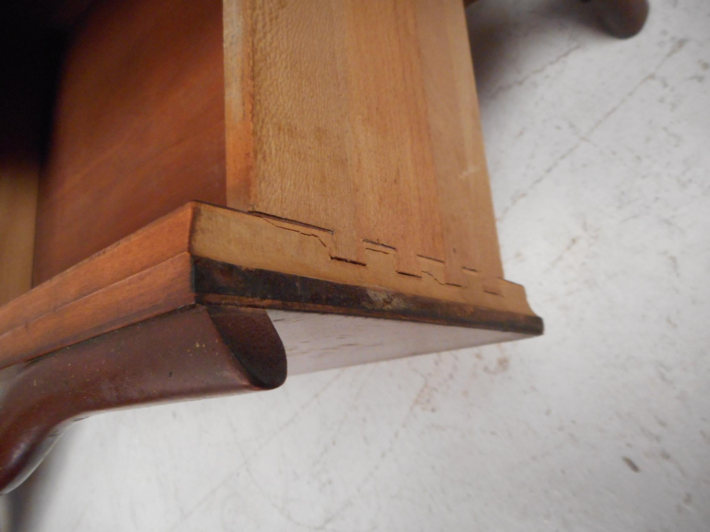 Pair of Midcentury Mahogany Nightstands In Good Condition In Brooklyn, NY