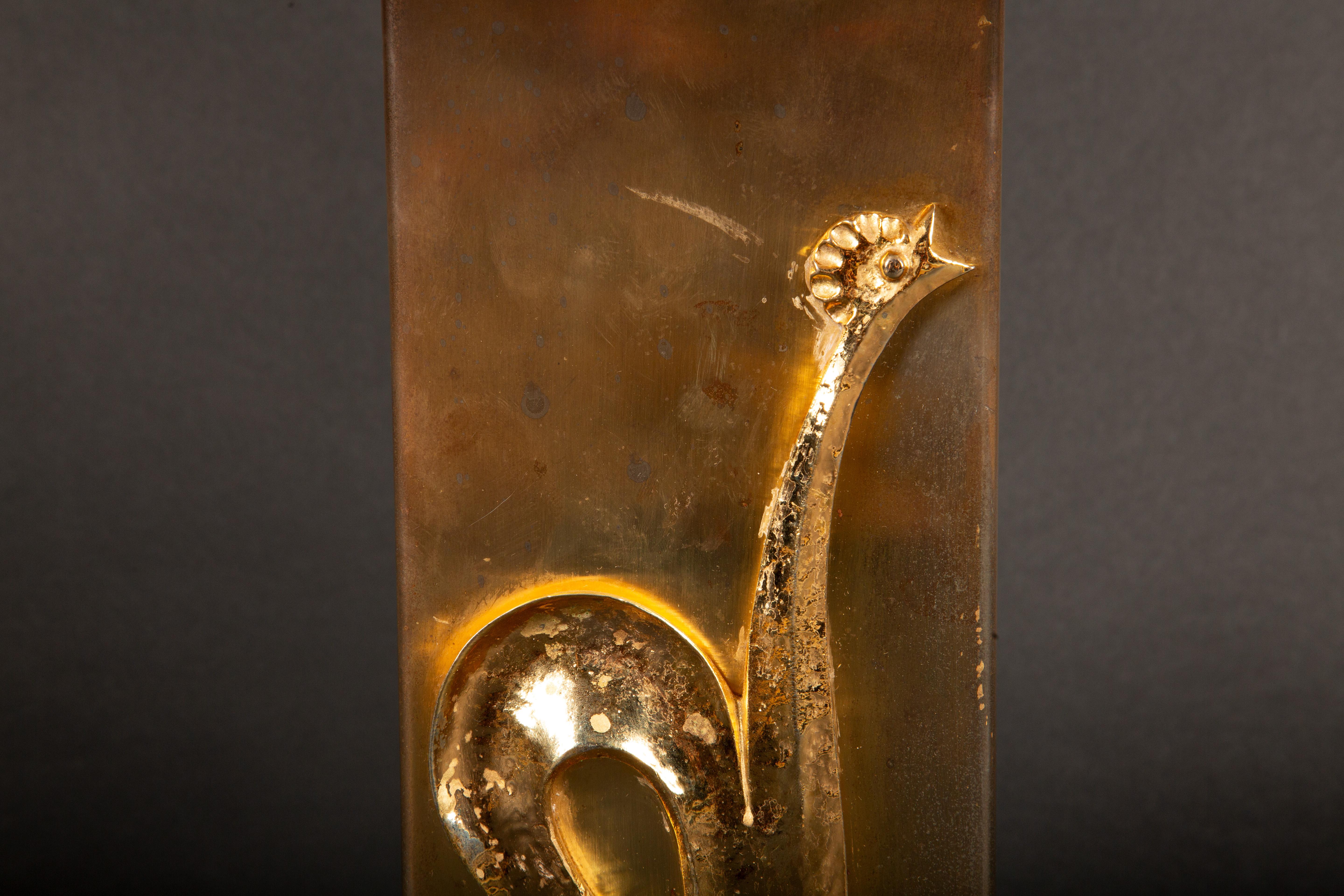 Mid-Century Modern Paire de lampes de table en forme de coq en laiton doré de la Maison Charles du milieu du siècle dernier en vente