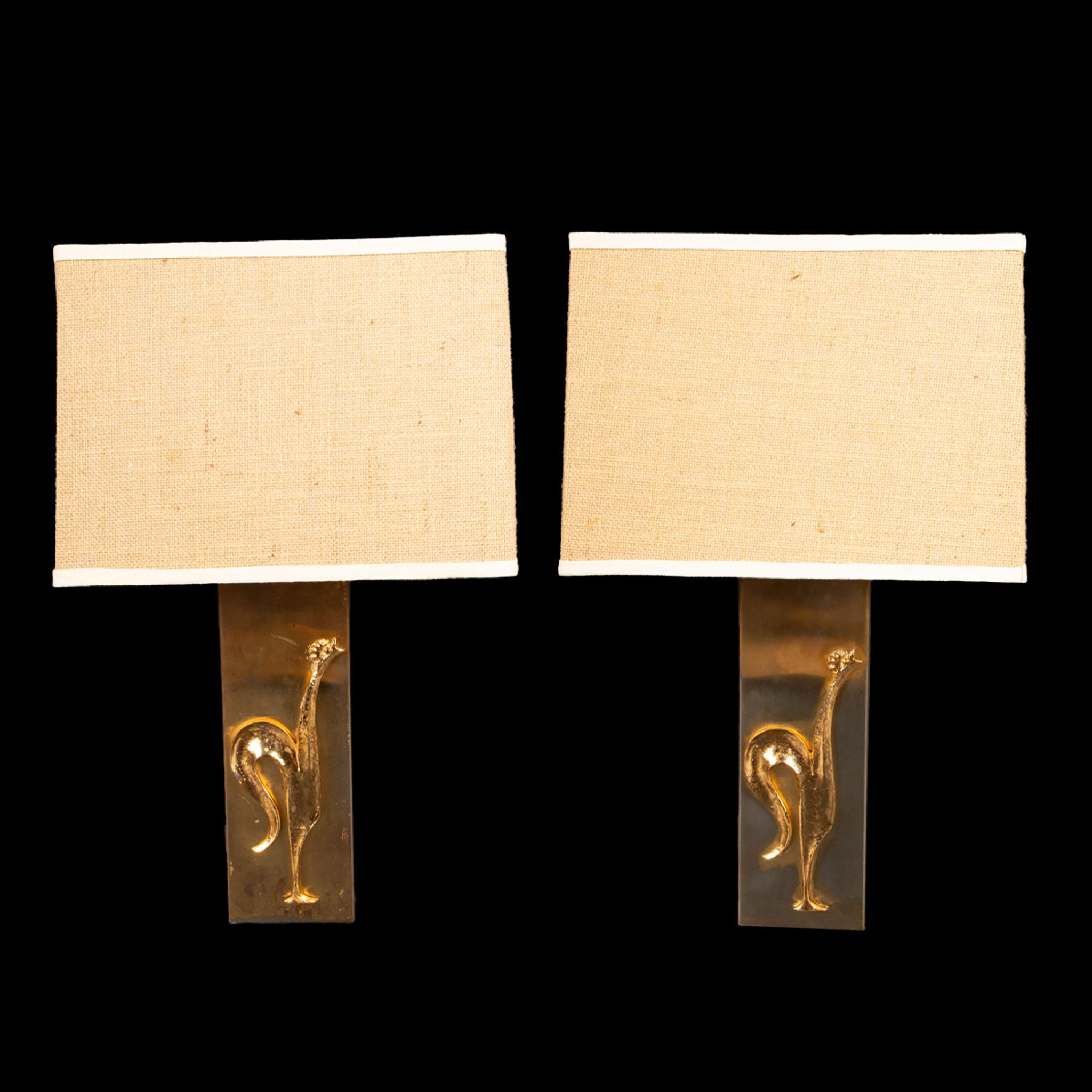 Laiton Paire de lampes de table en forme de coq en laiton doré de la Maison Charles du milieu du siècle dernier en vente