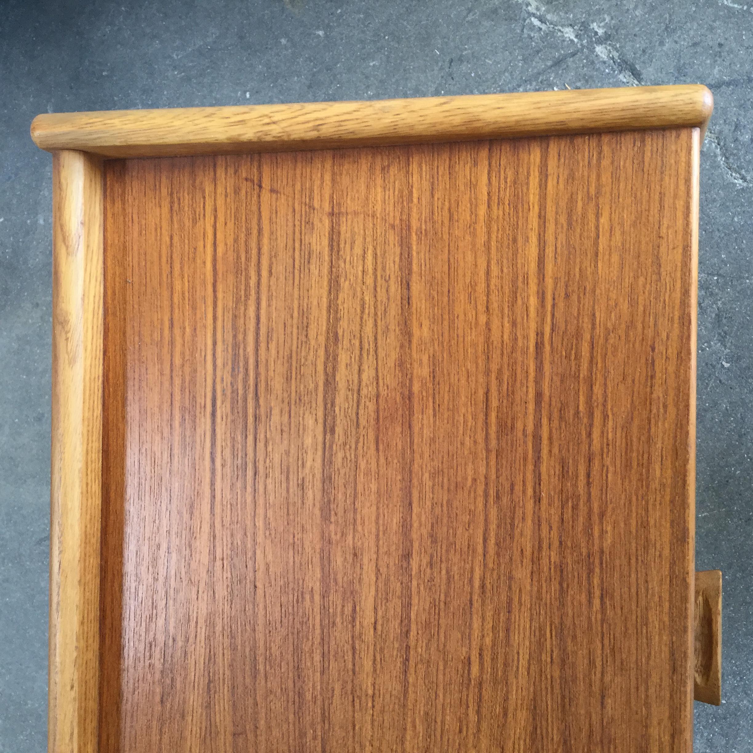 Pair of Midcentury Maple Wood End Tables In Good Condition In Los Angeles, CA