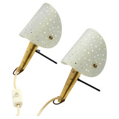 Pareja de lámparas de mesa y de pared de latón metálico de mediados de siglo, de Ernst Igl para Hillebrand