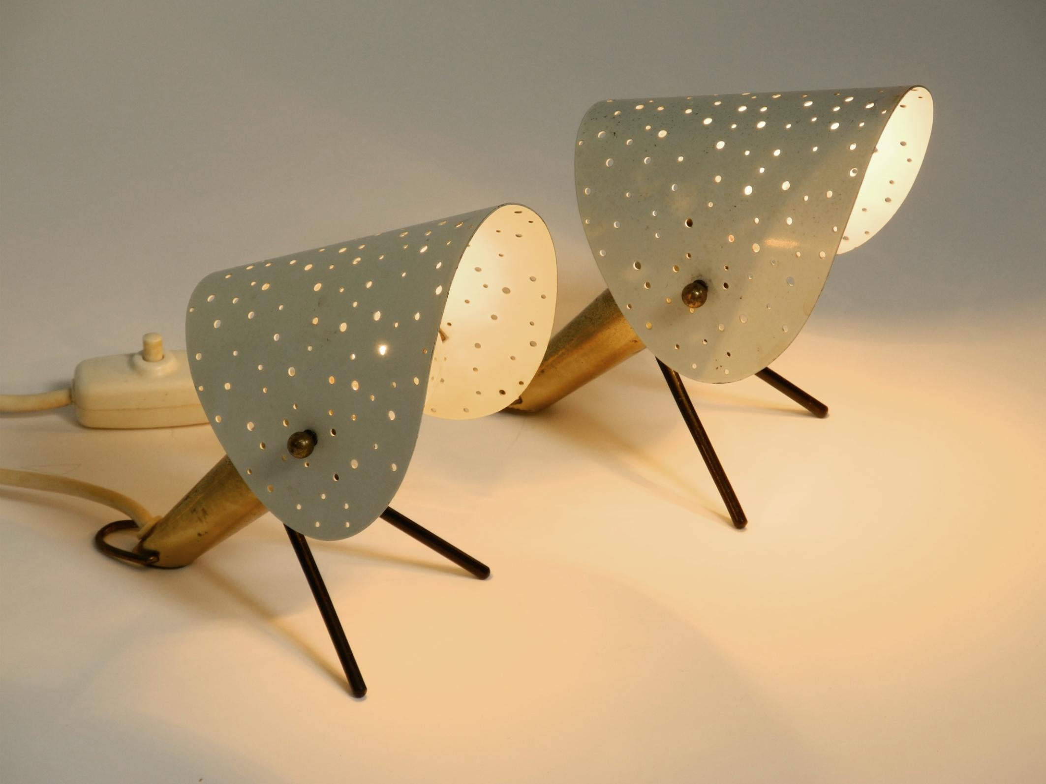 Pair of Mid Century metal brass table and wall lamps by Ernst Igl for Hillebrand In Good Condition For Sale In München, DE