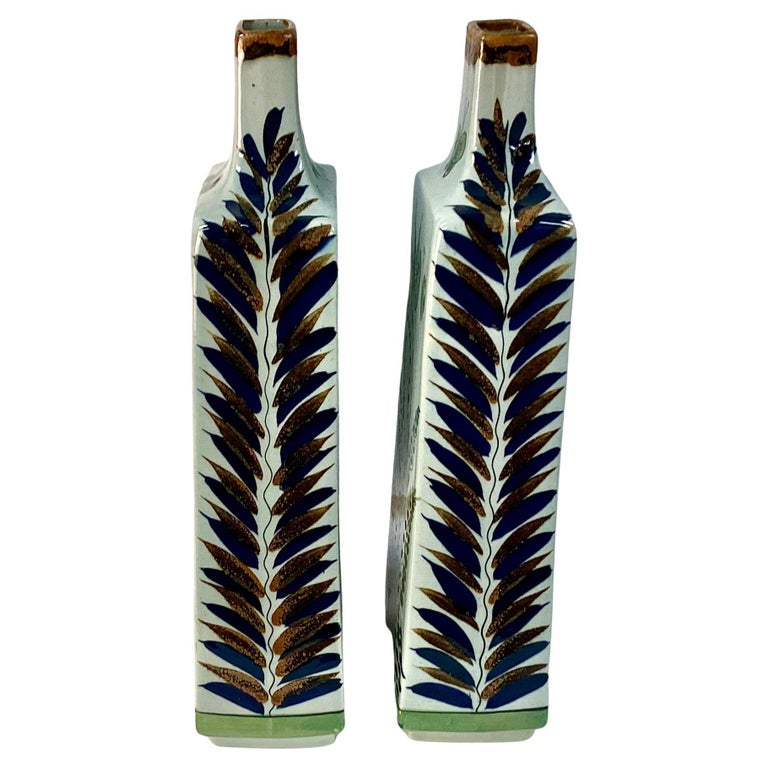 Pair of Midcentury Mexican Folk Art Vases For Sale at 1stDibs