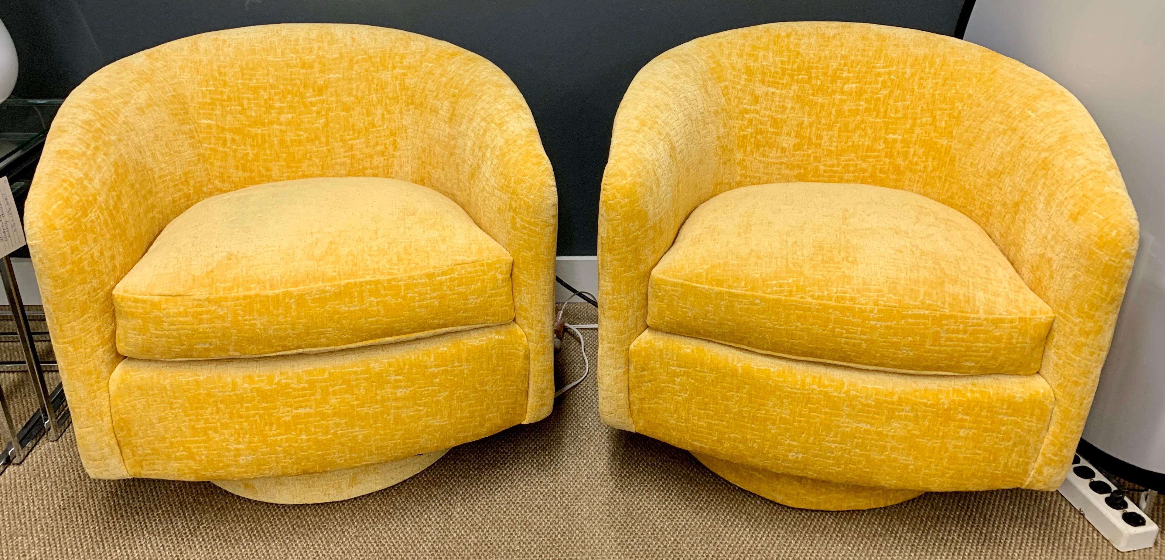 Pair of Midcentury Milo Baughman Barrel Back Swivel Chairs with New Upholstery 3