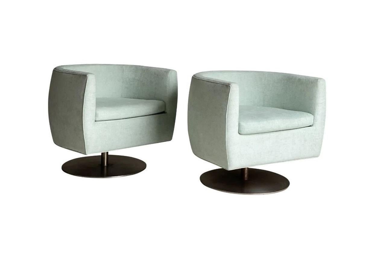 American Pair of Mid-Century Milo Baughman Style Barrel Back Swivel Chairs For Sale