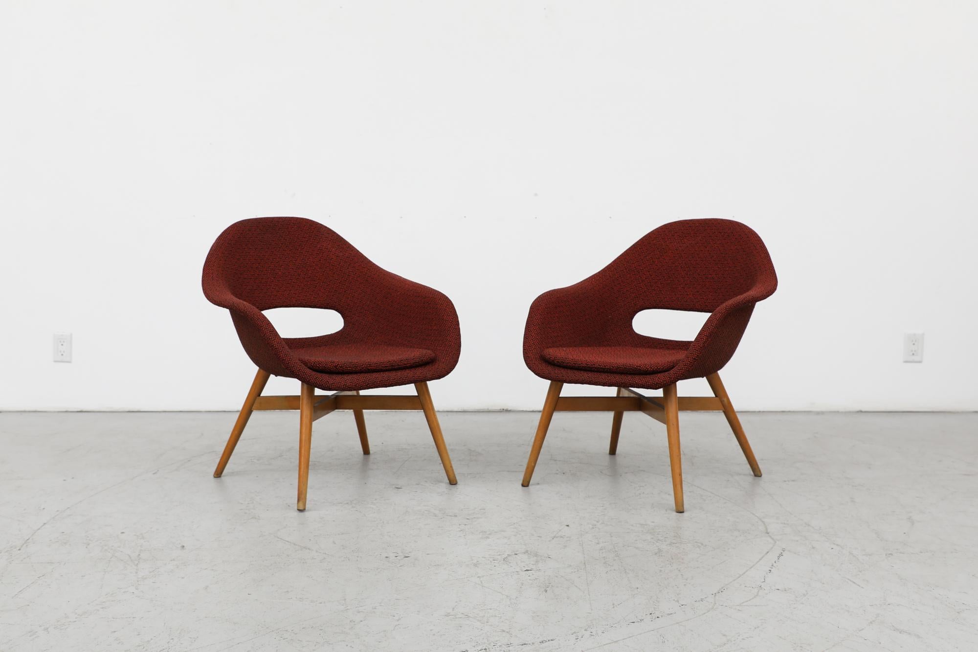 Pair of Miroslav Navrátil Bucket Lounge Chairs for Vertex in Red w/ Birch Frames For Sale 6