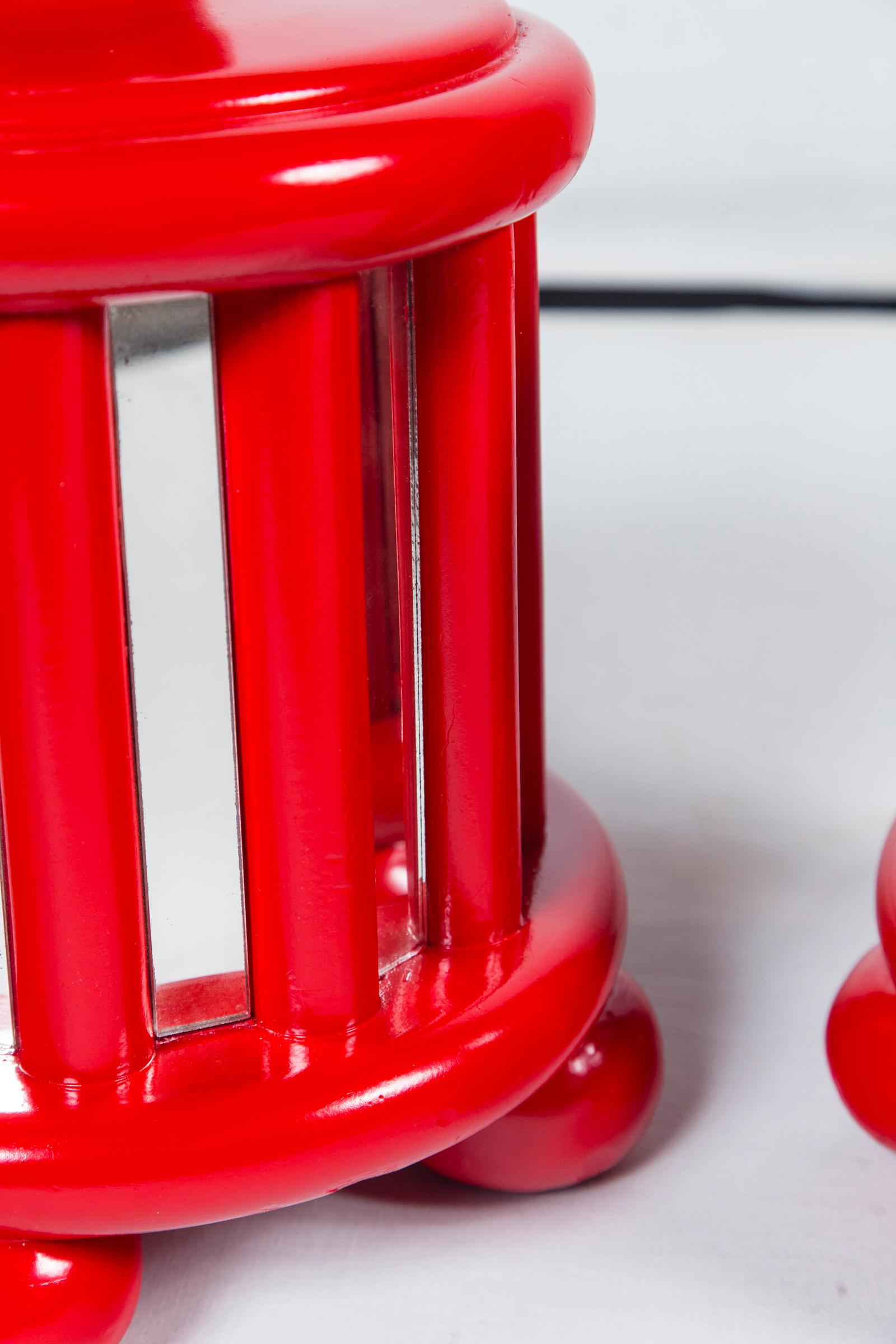 Paar verspiegelte rote Lampen aus der Mitte des Jahrhunderts im Angebot 3