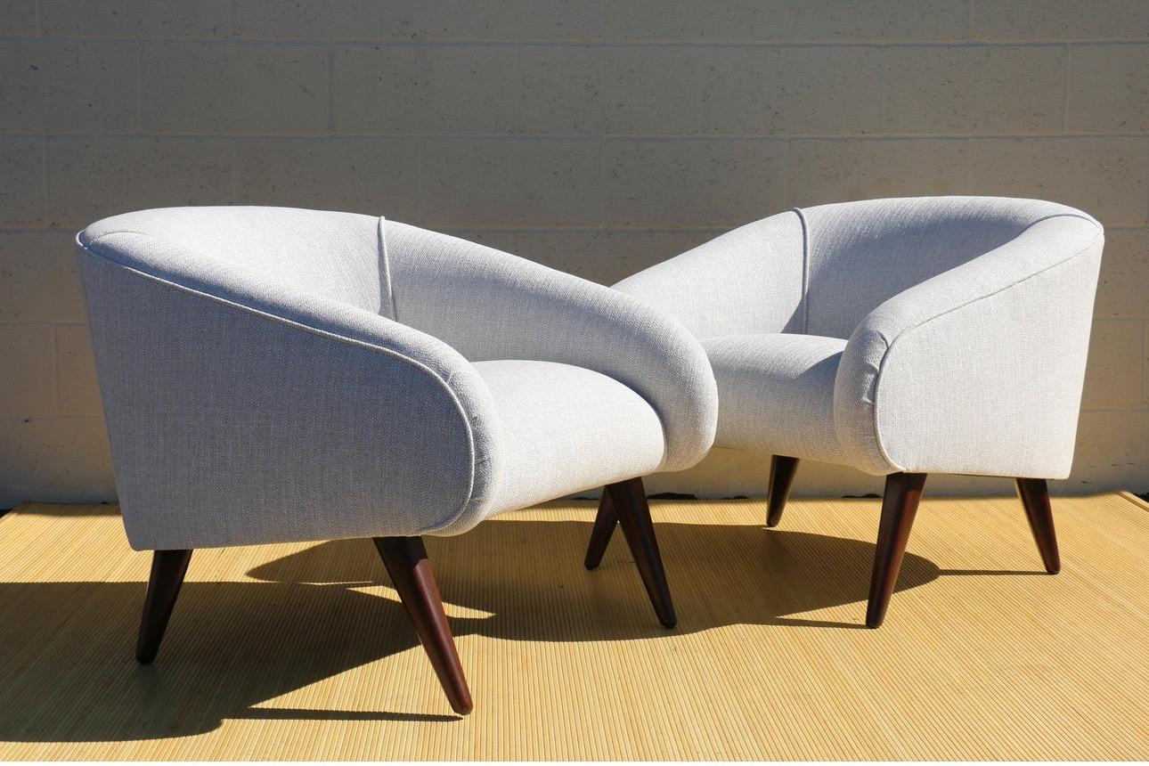Mid-Century Modern Pair of Mid Century Modern 1950’s Lounge Chairs by Sherman Bertram For Sale