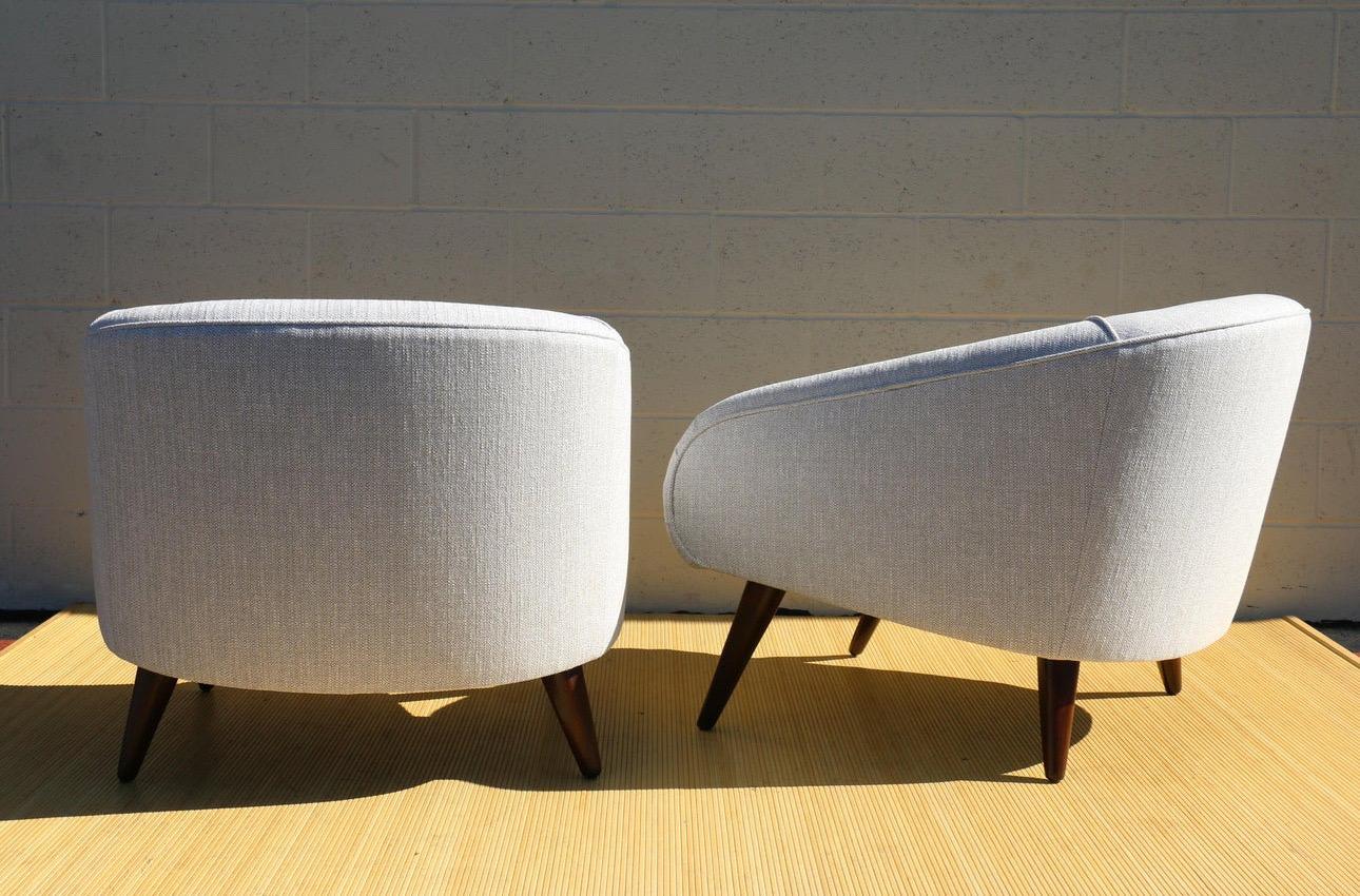 American Pair of Mid Century Modern 1950’s Lounge Chairs by Sherman Bertram For Sale