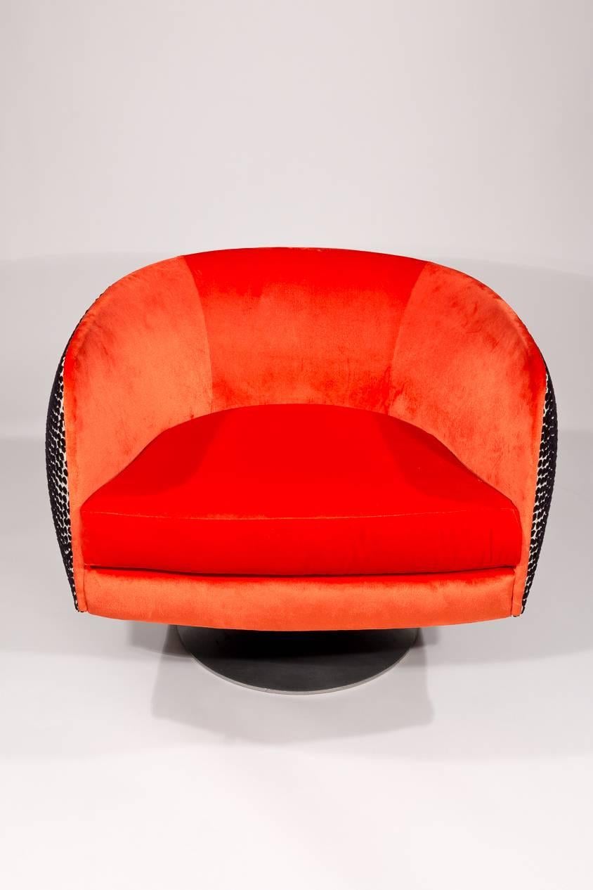 Pair of Mid-Century Modern 1960s Swivel Chairs By Pearsall In New Fabrics. In Excellent Condition In New York, NY