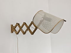 Paire de lampes à ciseaux réglables du milieu du siècle dernier par Alfred Muller pour AMBA