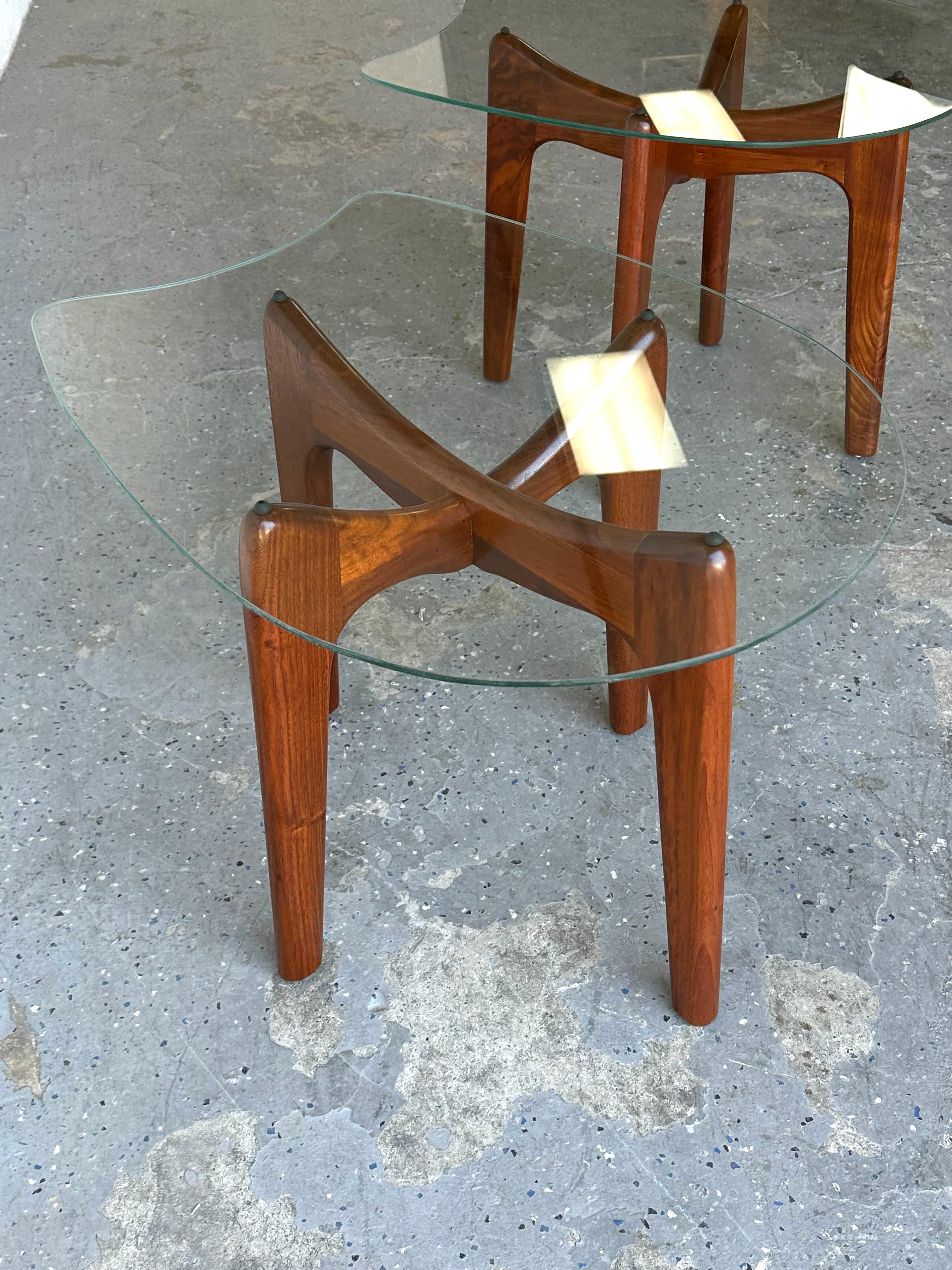 Pair of Mid-Century Modern Adrian Pearsall Stingray Glass Top End Tables In Good Condition In Las Vegas, NV