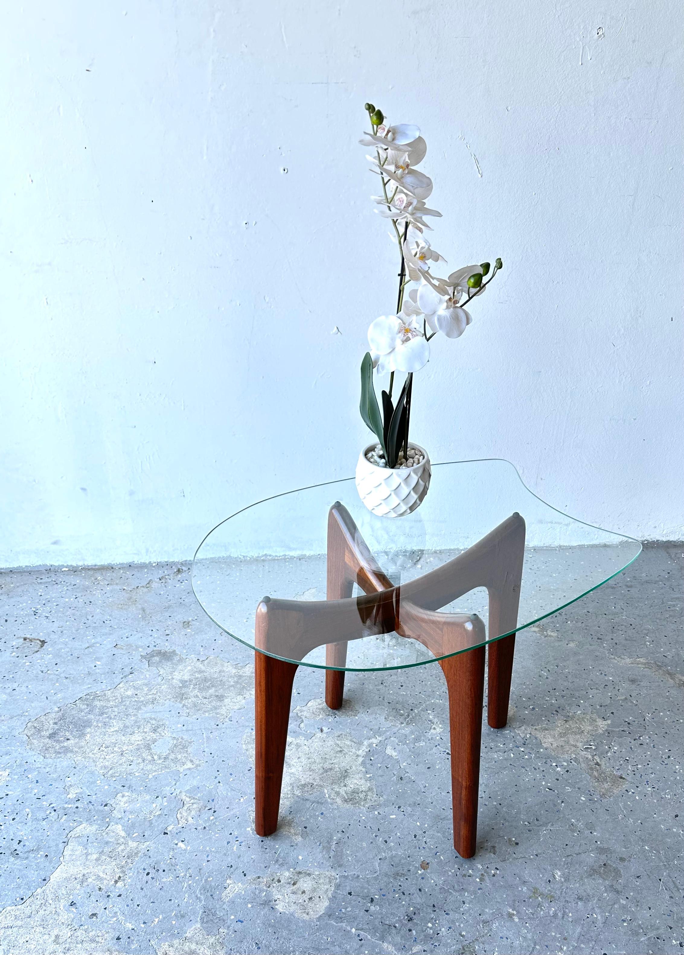 Pair of Mid-Century Modern Adrian Pearsall Stingray Glass Top End Tables 1