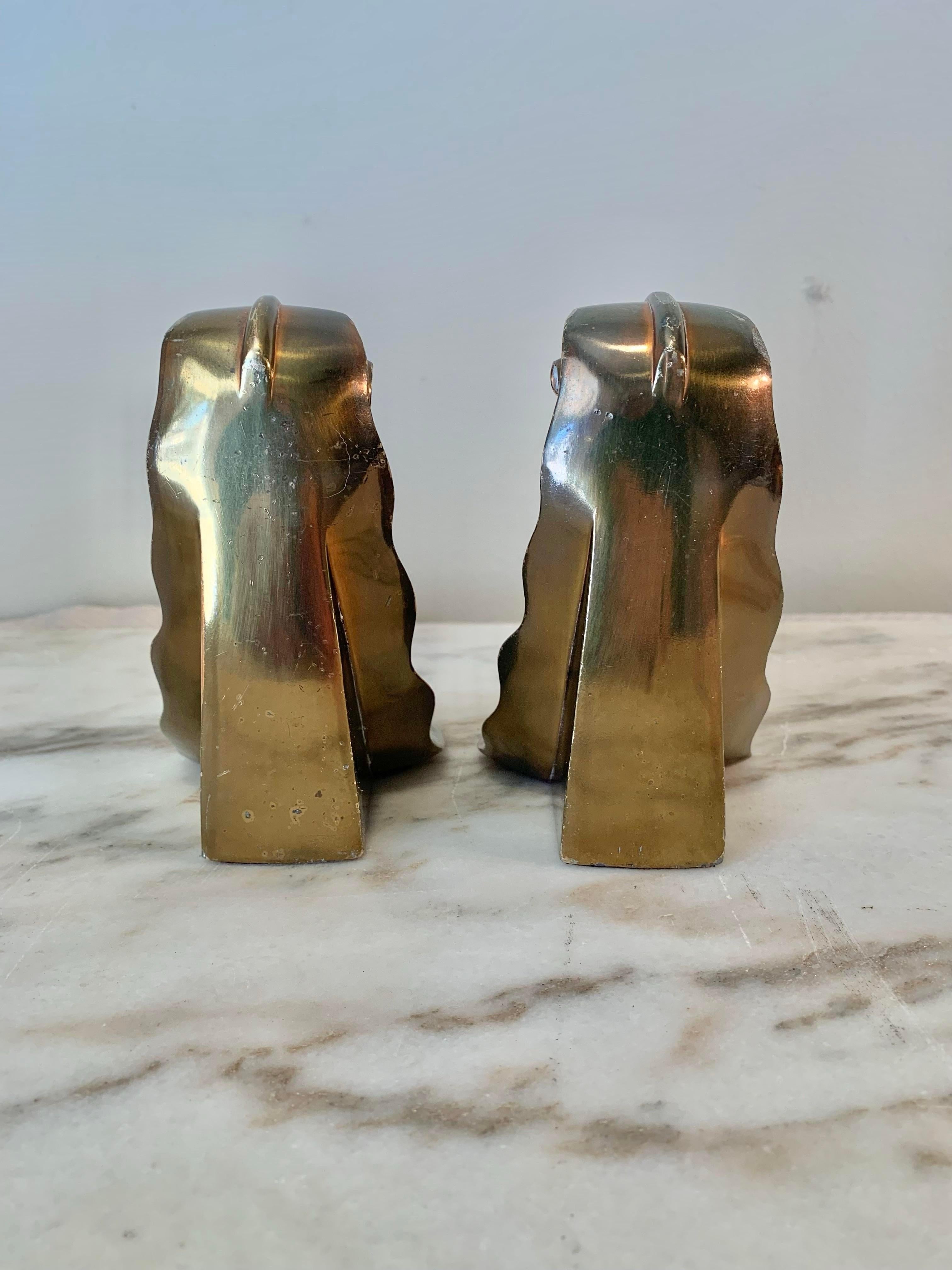 20th Century Pair of Mid Century Modern Aged Brass Acanthus Leaf Scroll Bookends