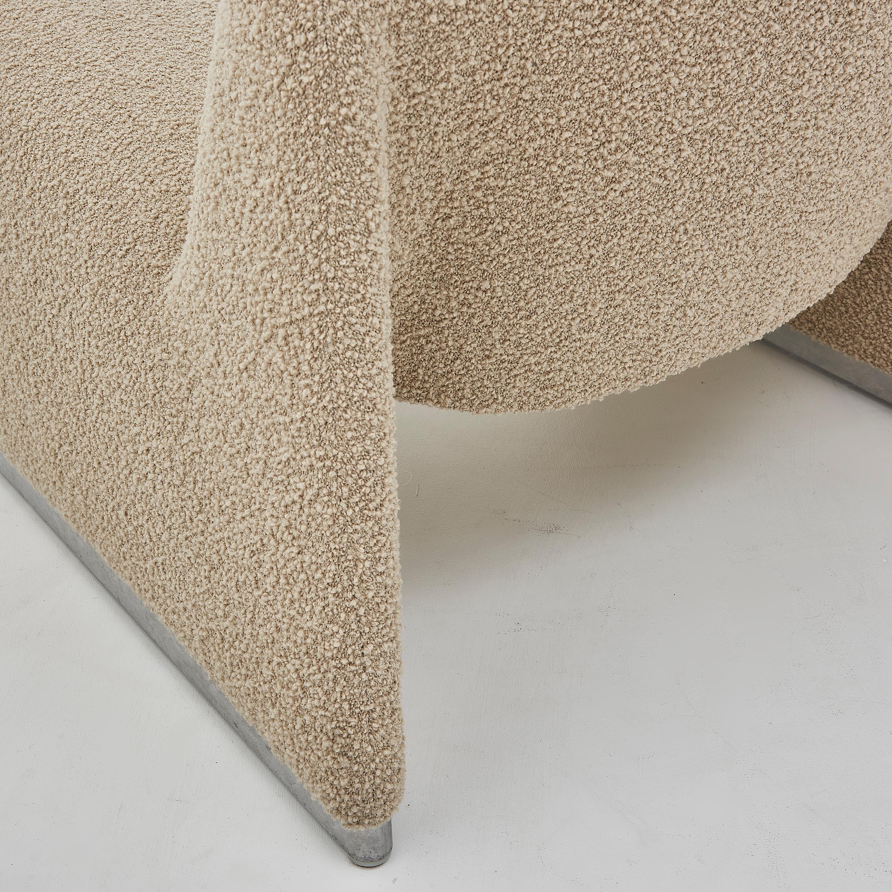 Paire de chaises longues The Moderns en bouclé par Giancarlo Piretti en vente 2