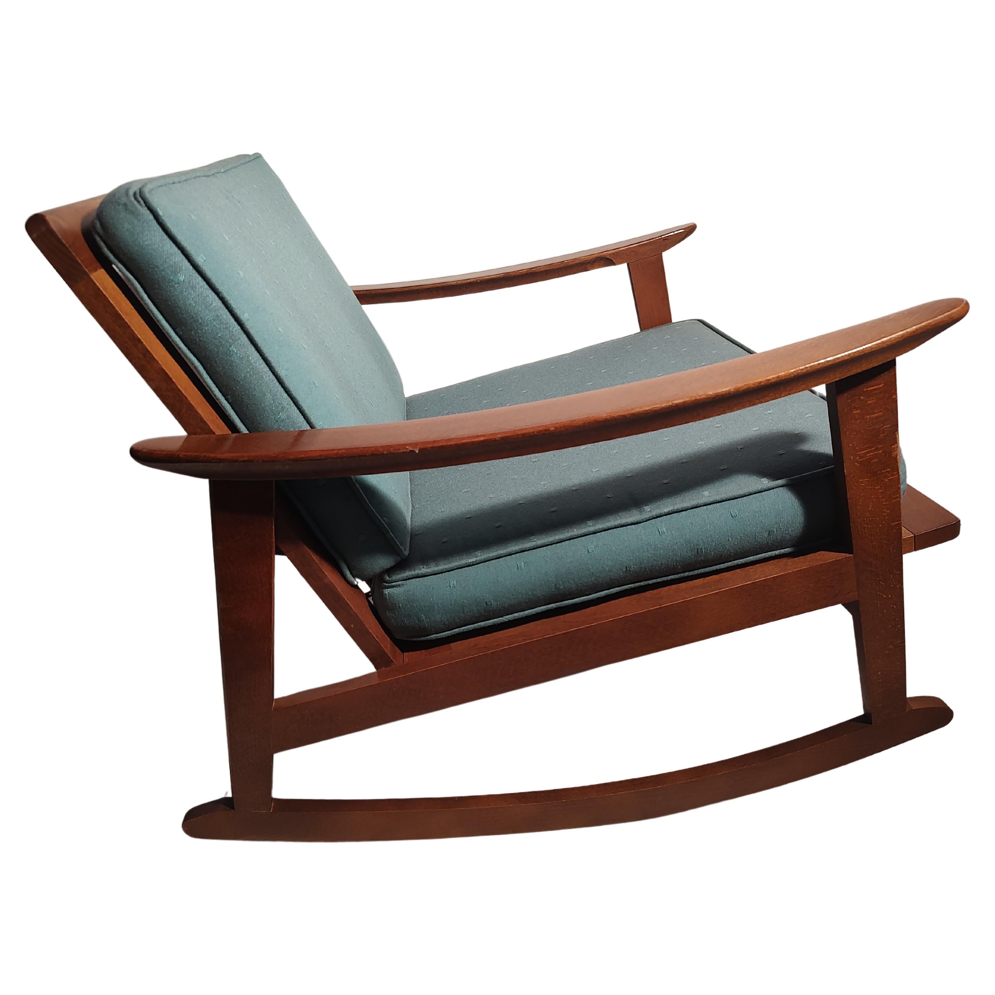 Mid-Century Modern Paire de fauteuils et rocker américains modernes du milieu du siècle dernier en vente
