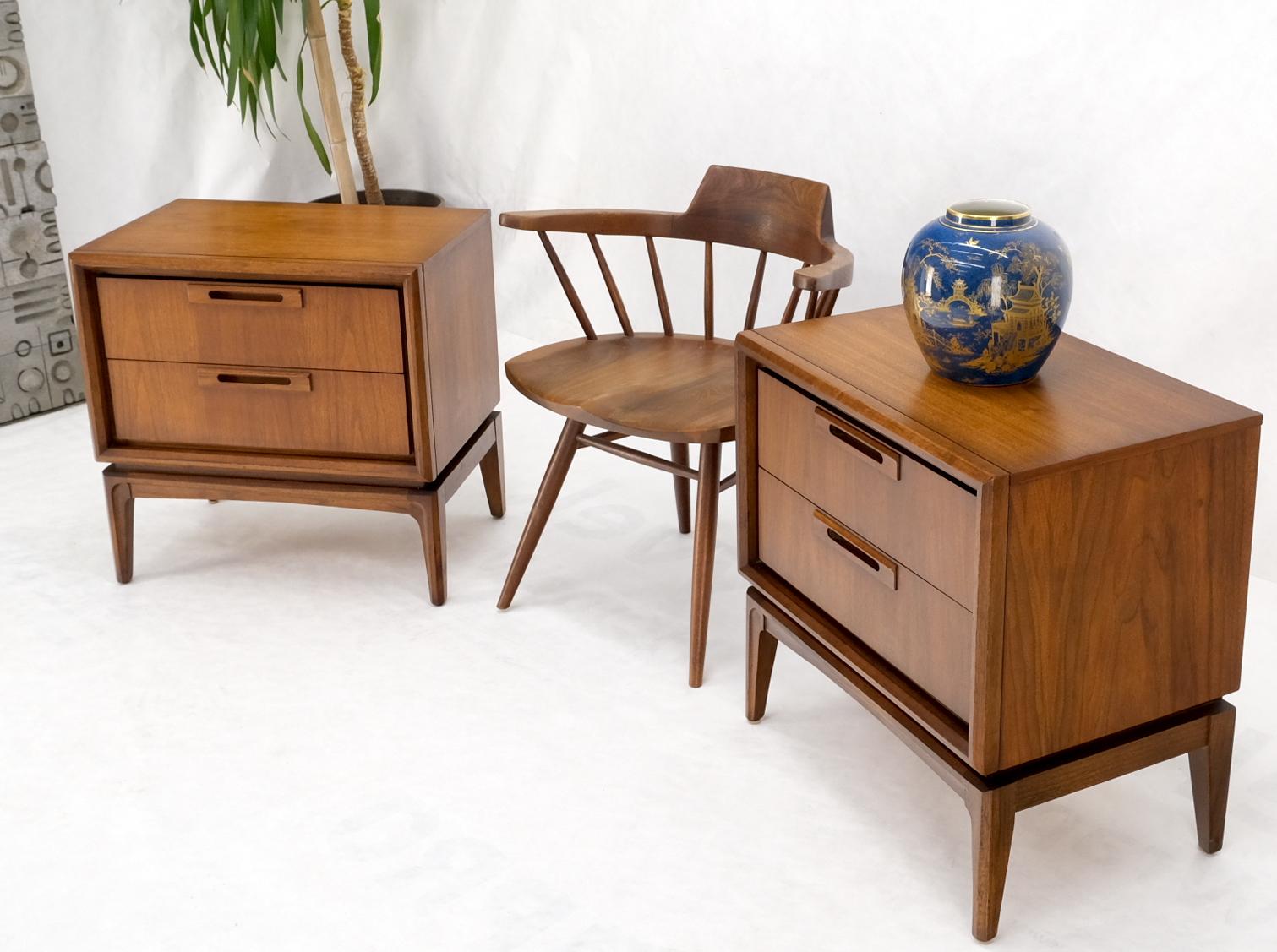 Pair of Mid-Century Modern American Walnut Two Drawers Night Stands End Tables 1