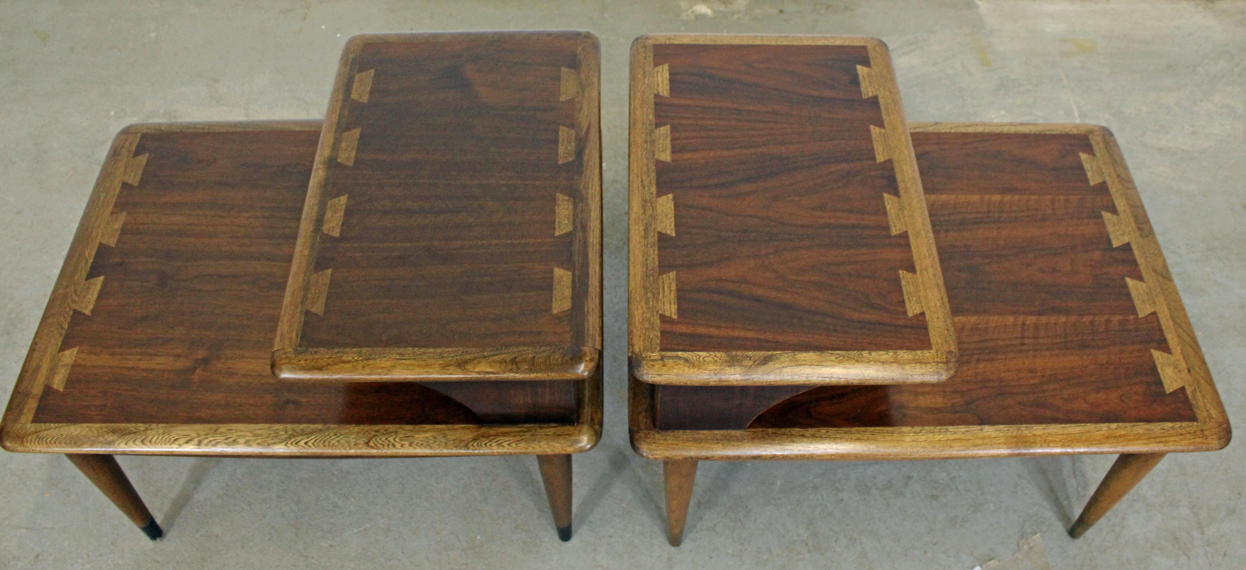 Pair of Mid-Century Modern Andre Bus Lane Acclaim 2-Tier End Tables In Good Condition In Wilmington, DE