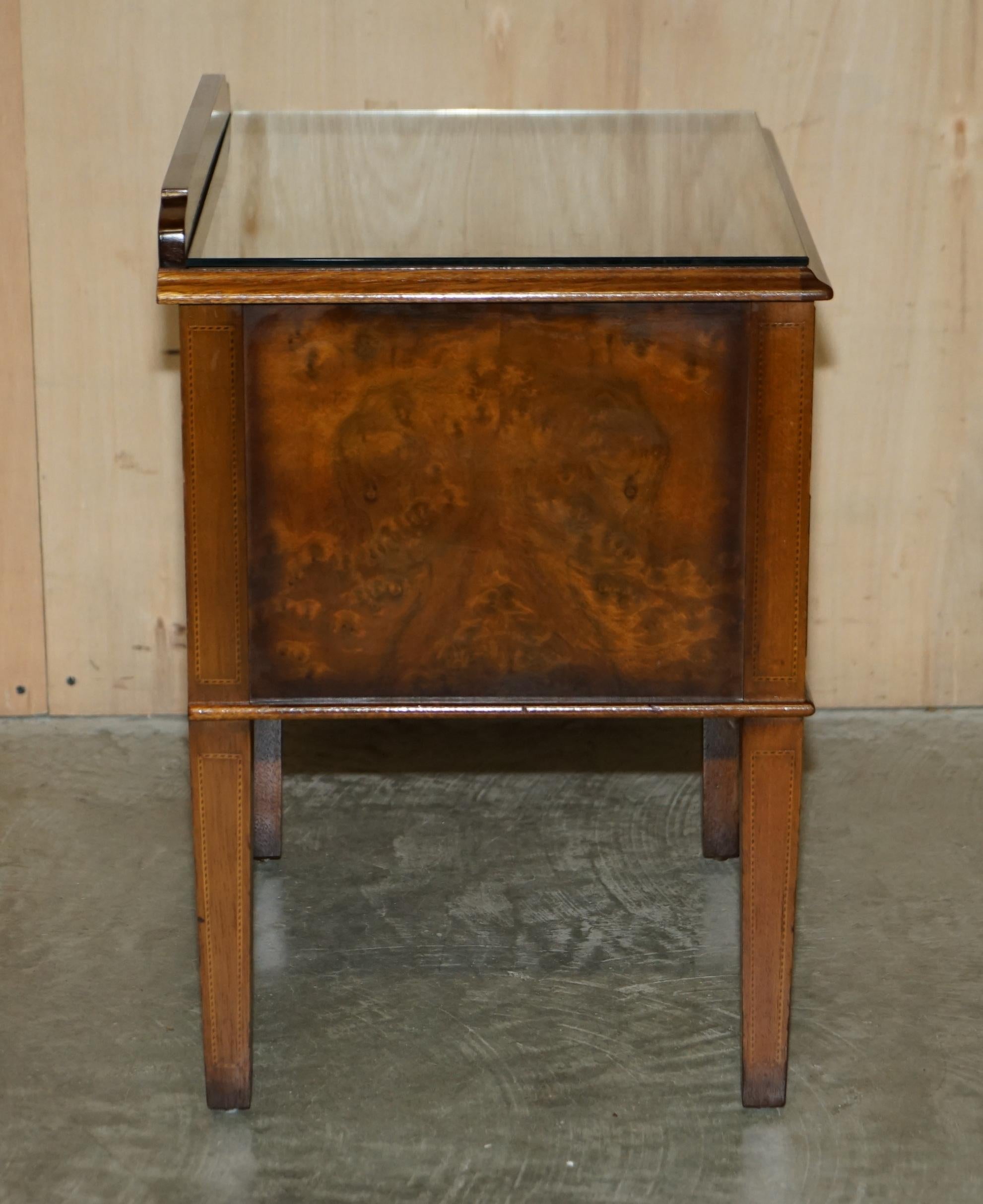 Pair of Mid Century Modern Andrew Thompson Burr Walnut Side End Bedside Tables For Sale 11