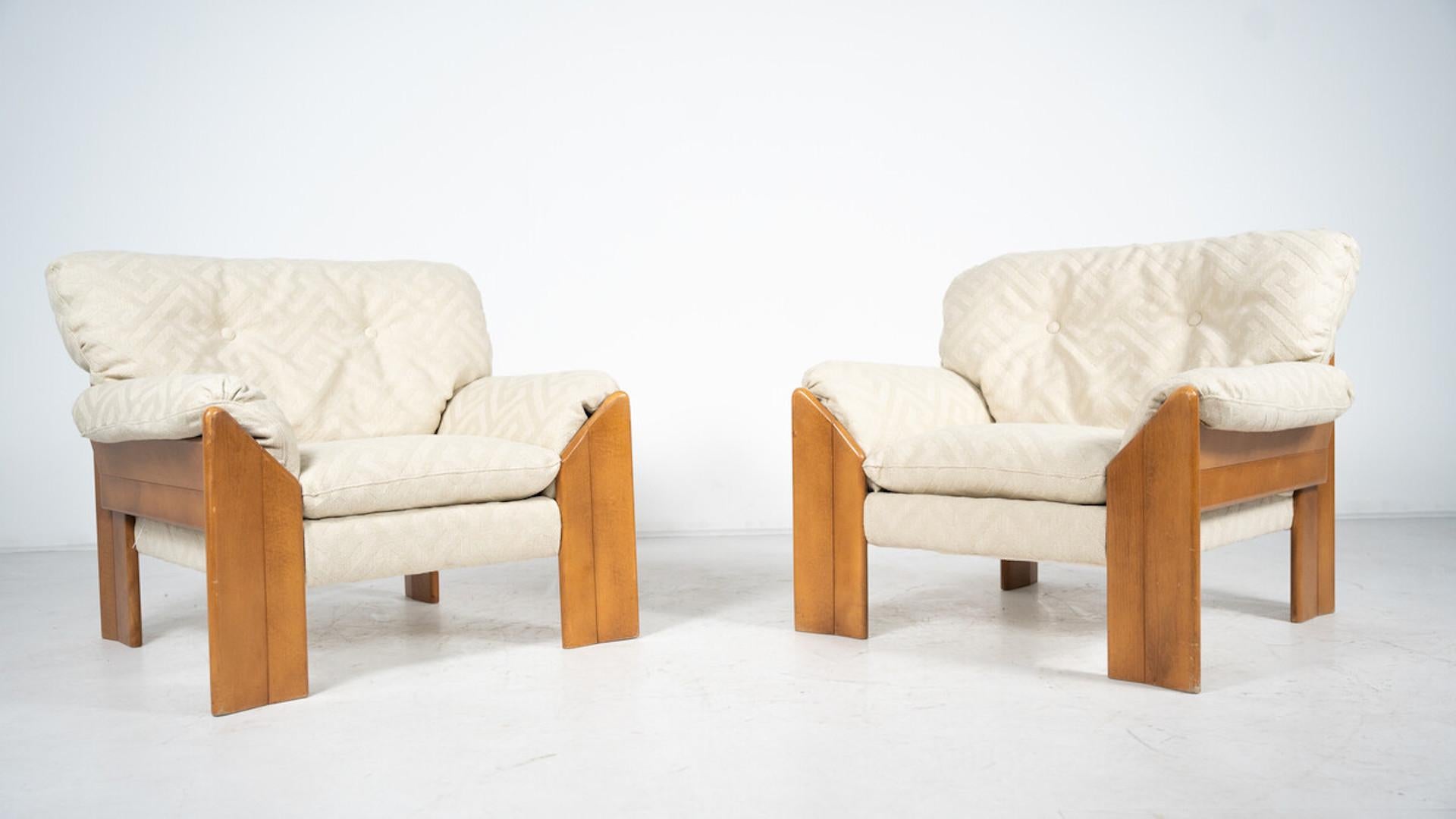 Mid-Century Modern Paire de fauteuils modernes du milieu du siècle dernier par Sapporo pour Mobil Girgi en vente