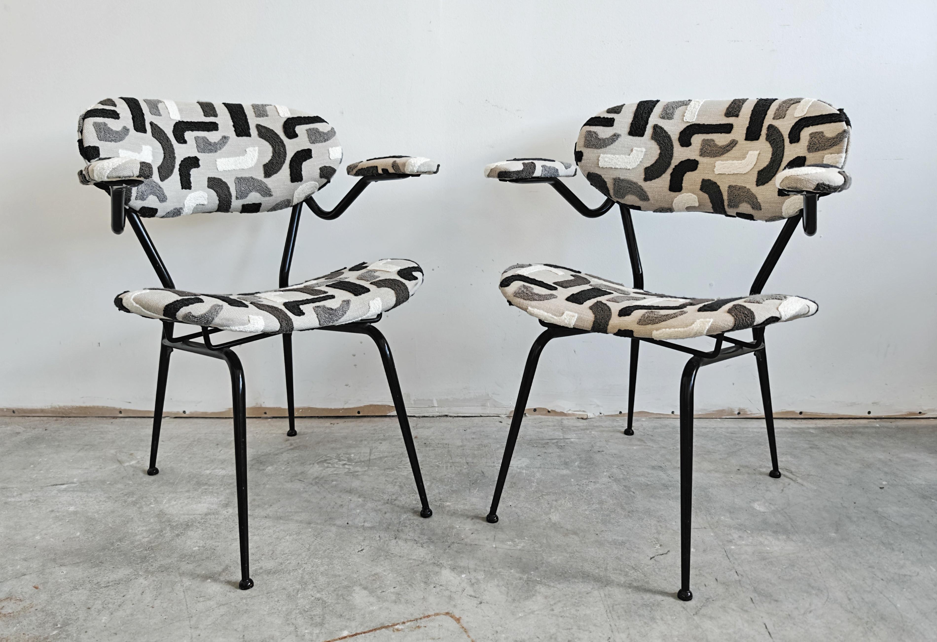 Mid-Century Modern Paire de fauteuils modernes du milieu du siècle dernier conçus par Gastone Rinaldi pour RIMA en vente