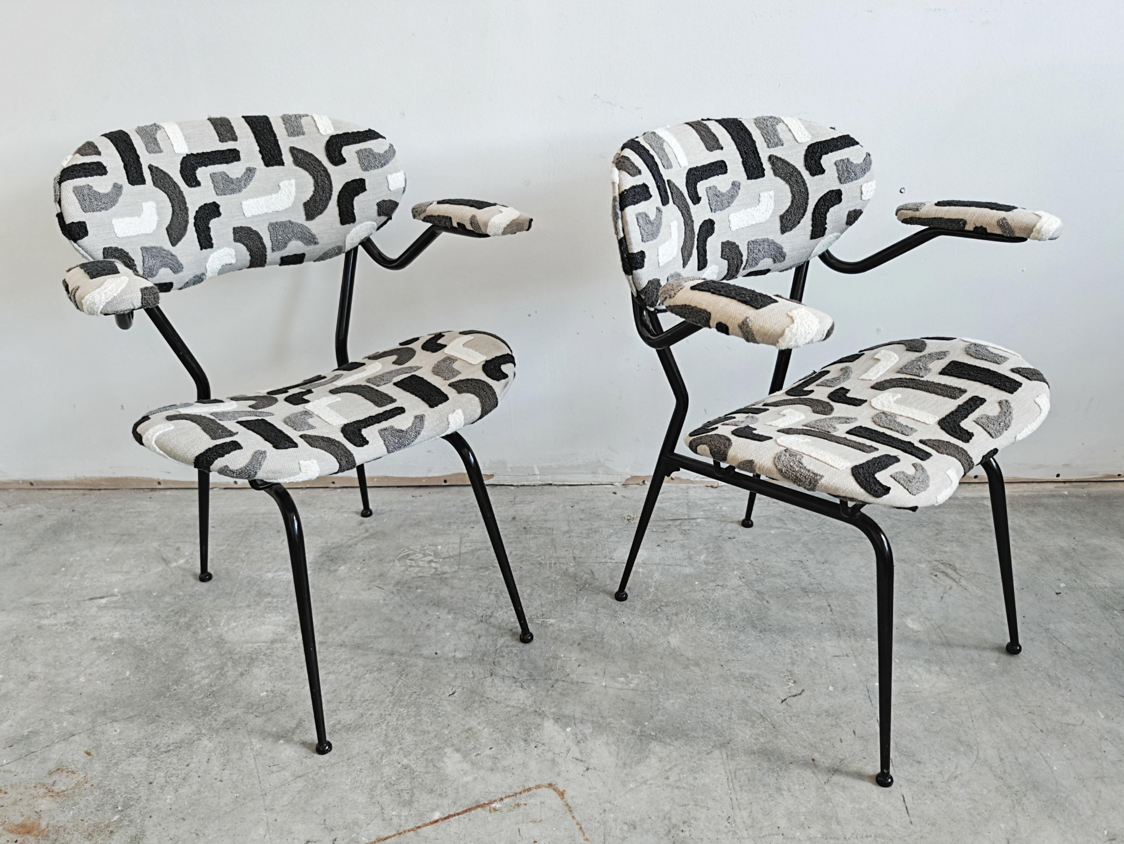 italien Paire de fauteuils modernes du milieu du siècle dernier conçus par Gastone Rinaldi pour RIMA en vente