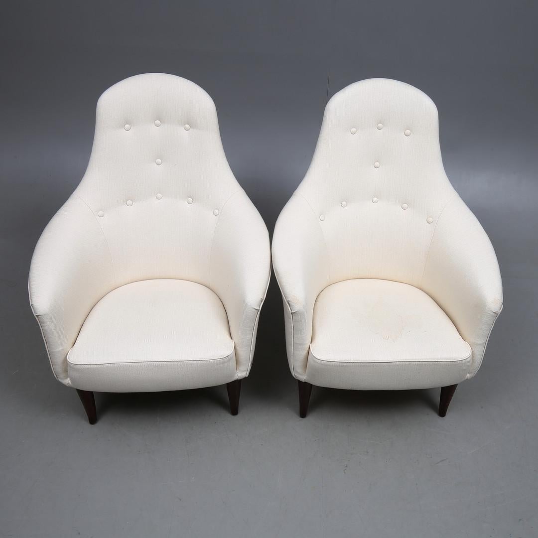 Swedish Pair of Mid-Century Modern Armchairs Designed by Kerstin Hörlin-Holmquist For Sale