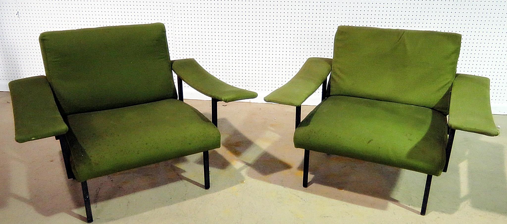 Pair of vintage Mid-Century Modern Italian lounge chairs.