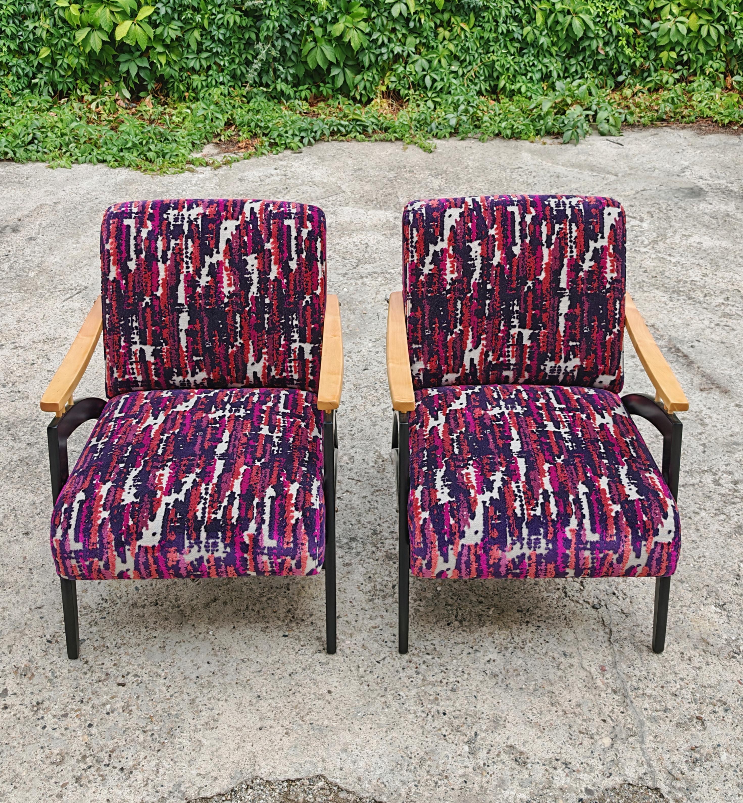 Coppia di poltrone moderne del Mid Century 