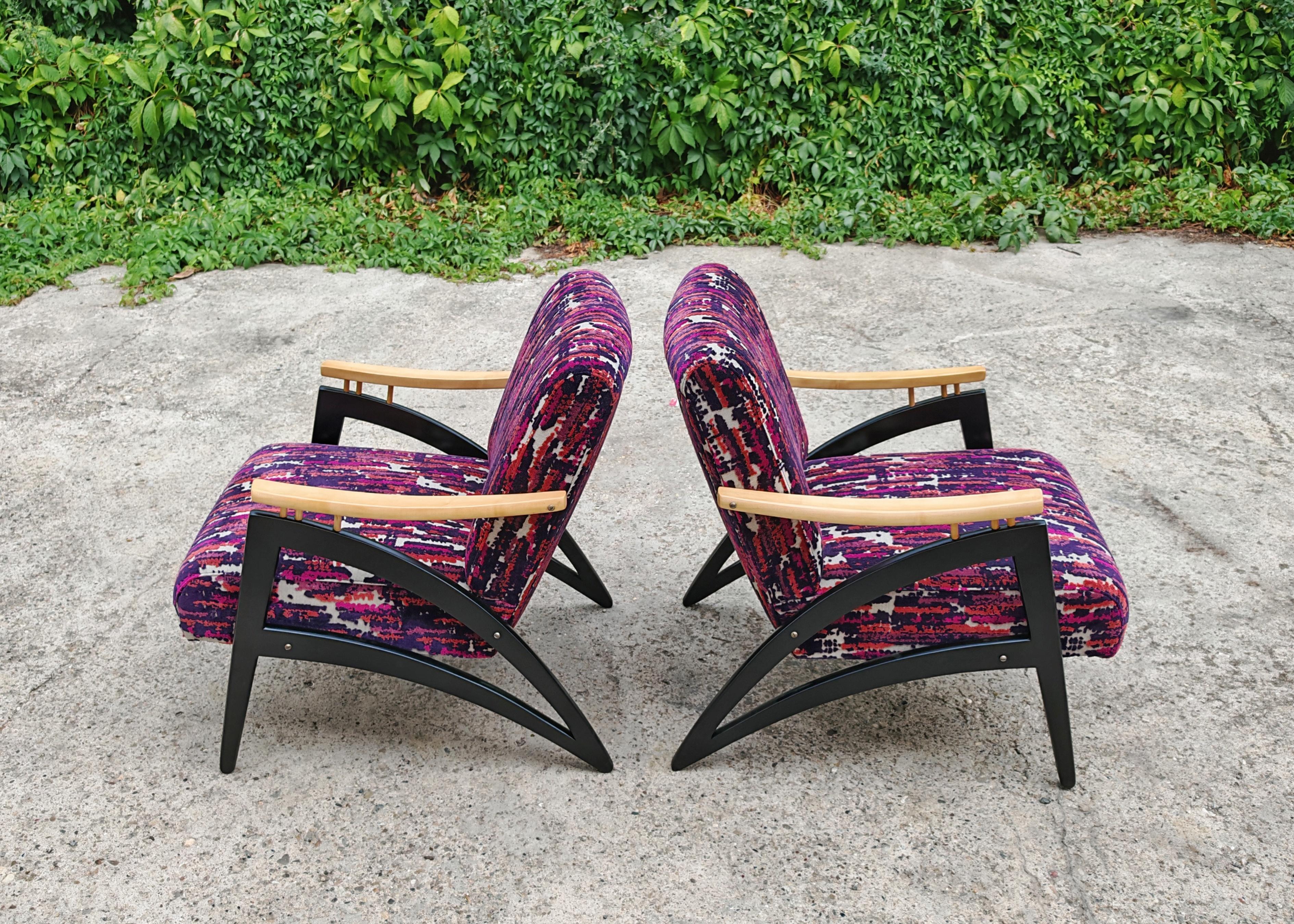 Coppia di poltrone moderne del Mid Century 