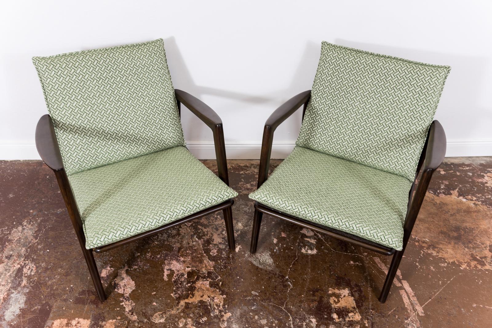 Pair of Mid Century Modern Armchairs Type 300-130, 1960s, Poland For Sale 7