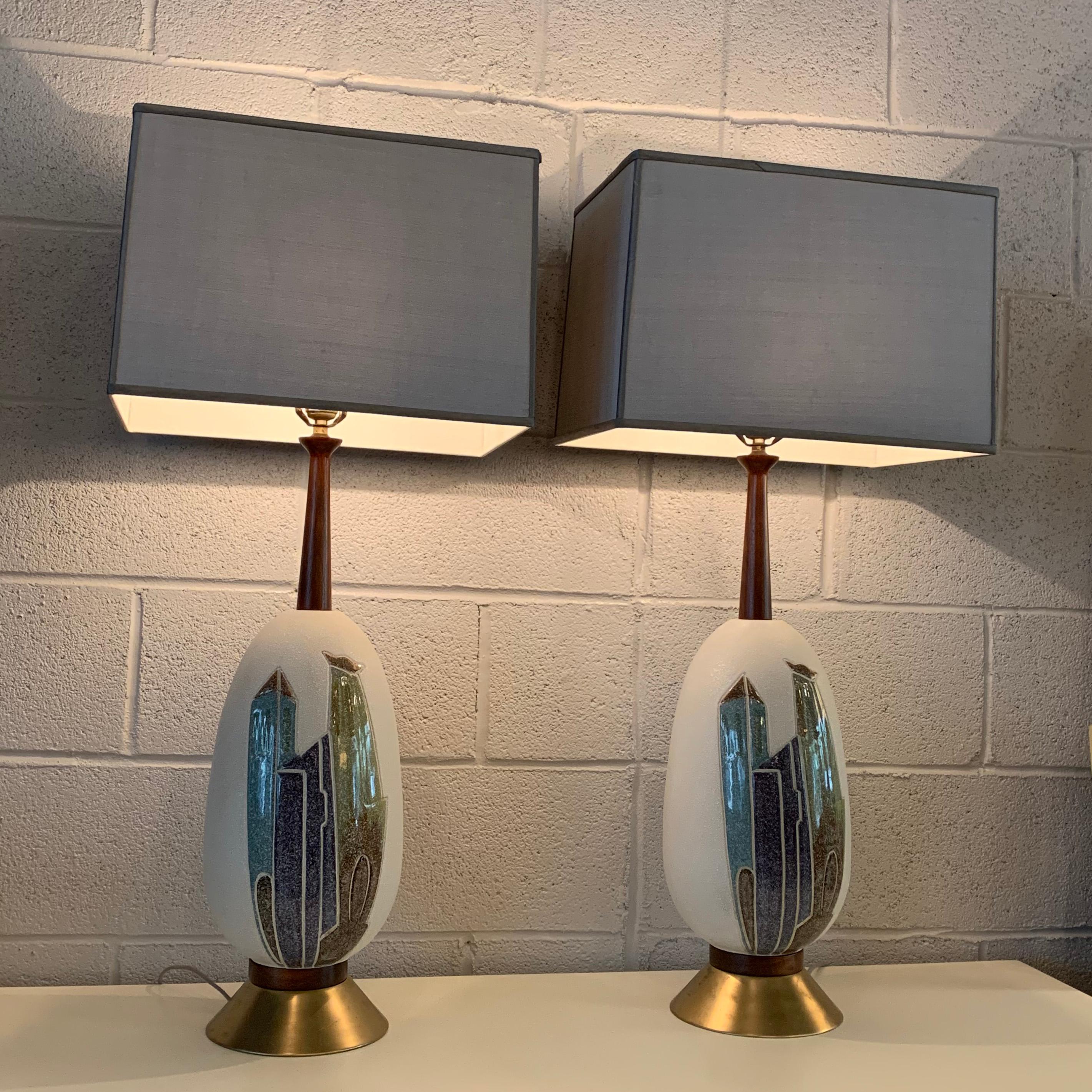Pair of Mid-Century Modern Art Pottery Table Lamps In Good Condition In Brooklyn, NY