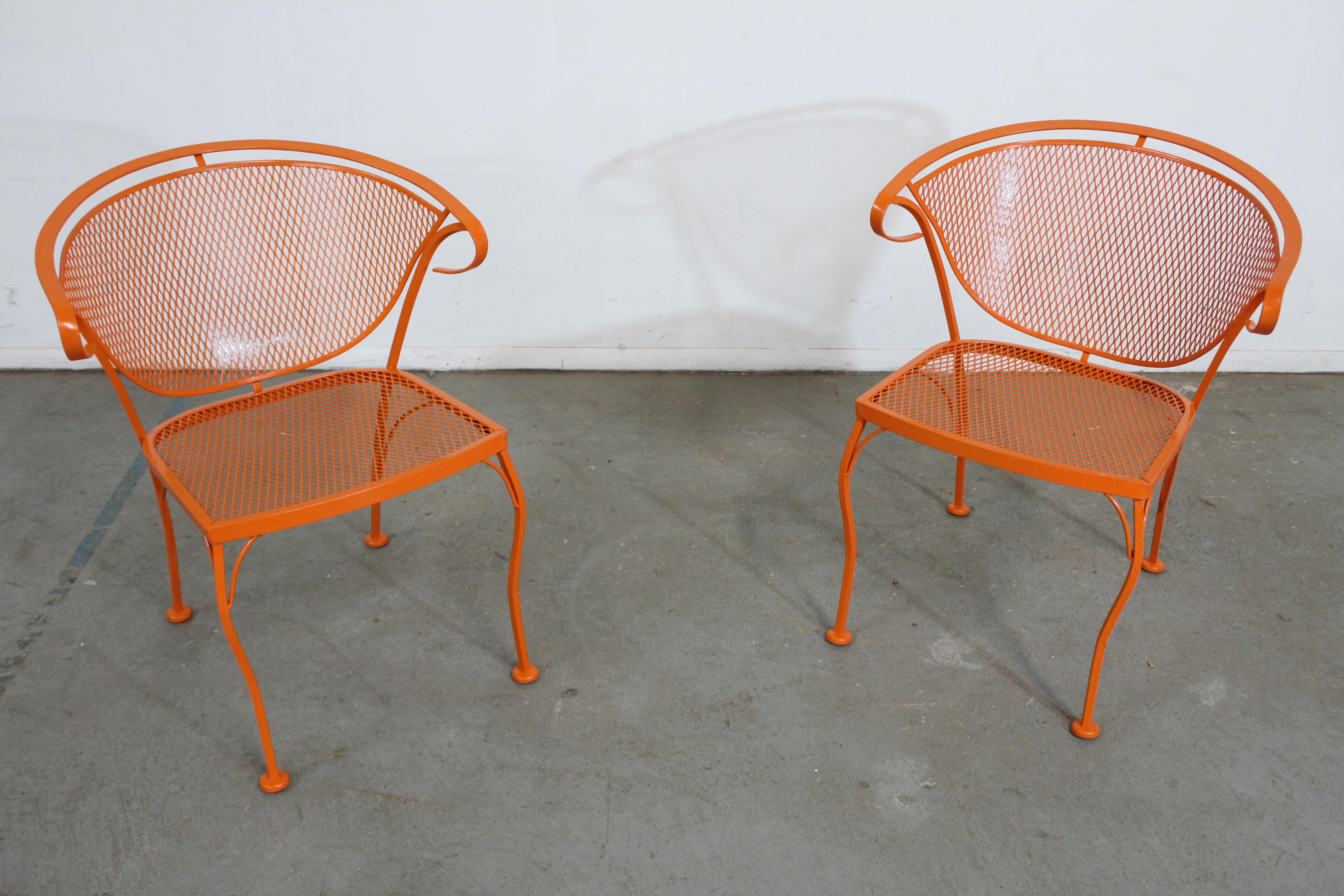 Pair of Mid-Century Modern Atomic Orange Outdoor Metal Curved Back Chairs Set B For Sale 1