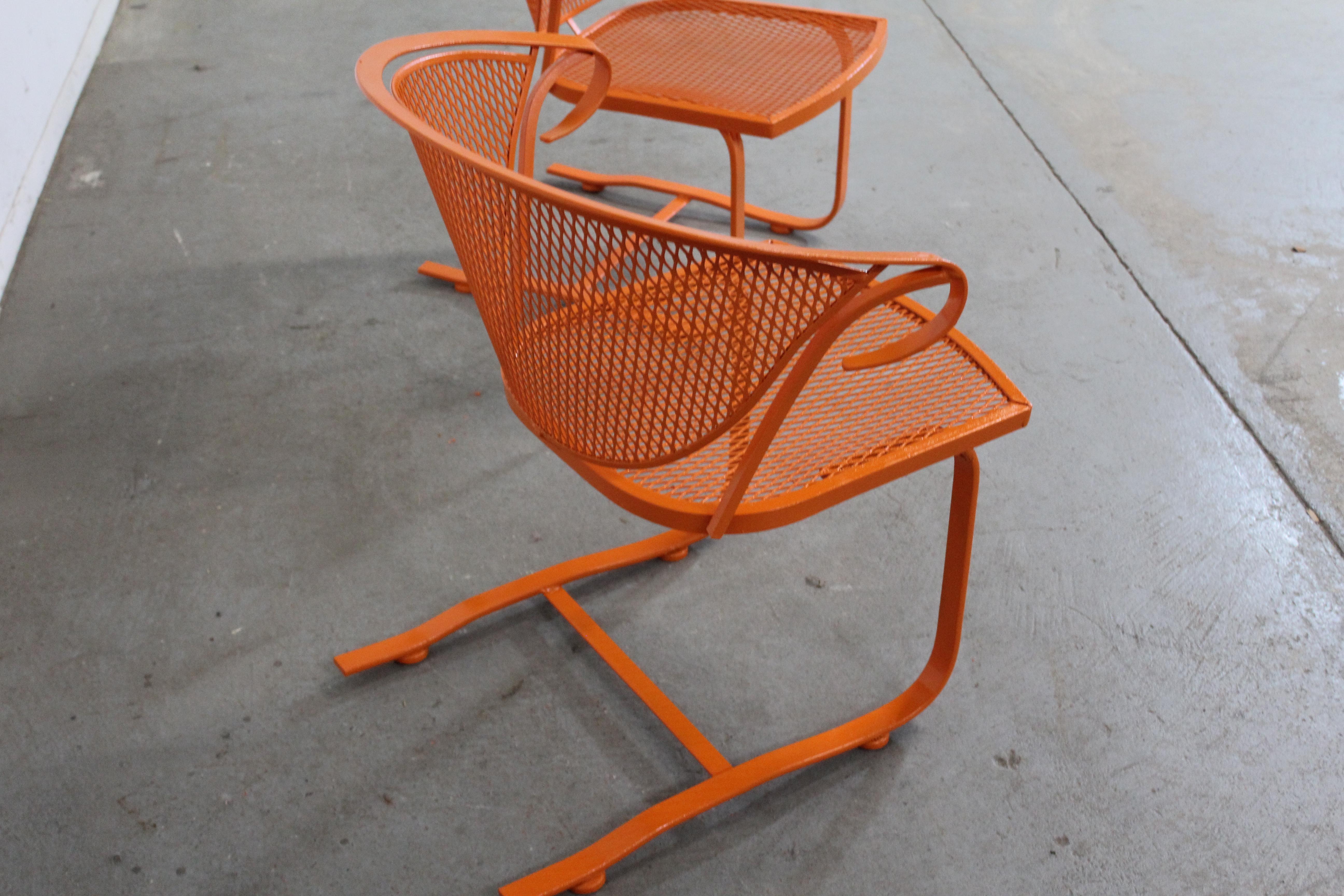 Pair of Mid-Century Modern Atomic Orange Salterini Style Outdoor Metal Curved Ba In Good Condition For Sale In Wilmington, DE